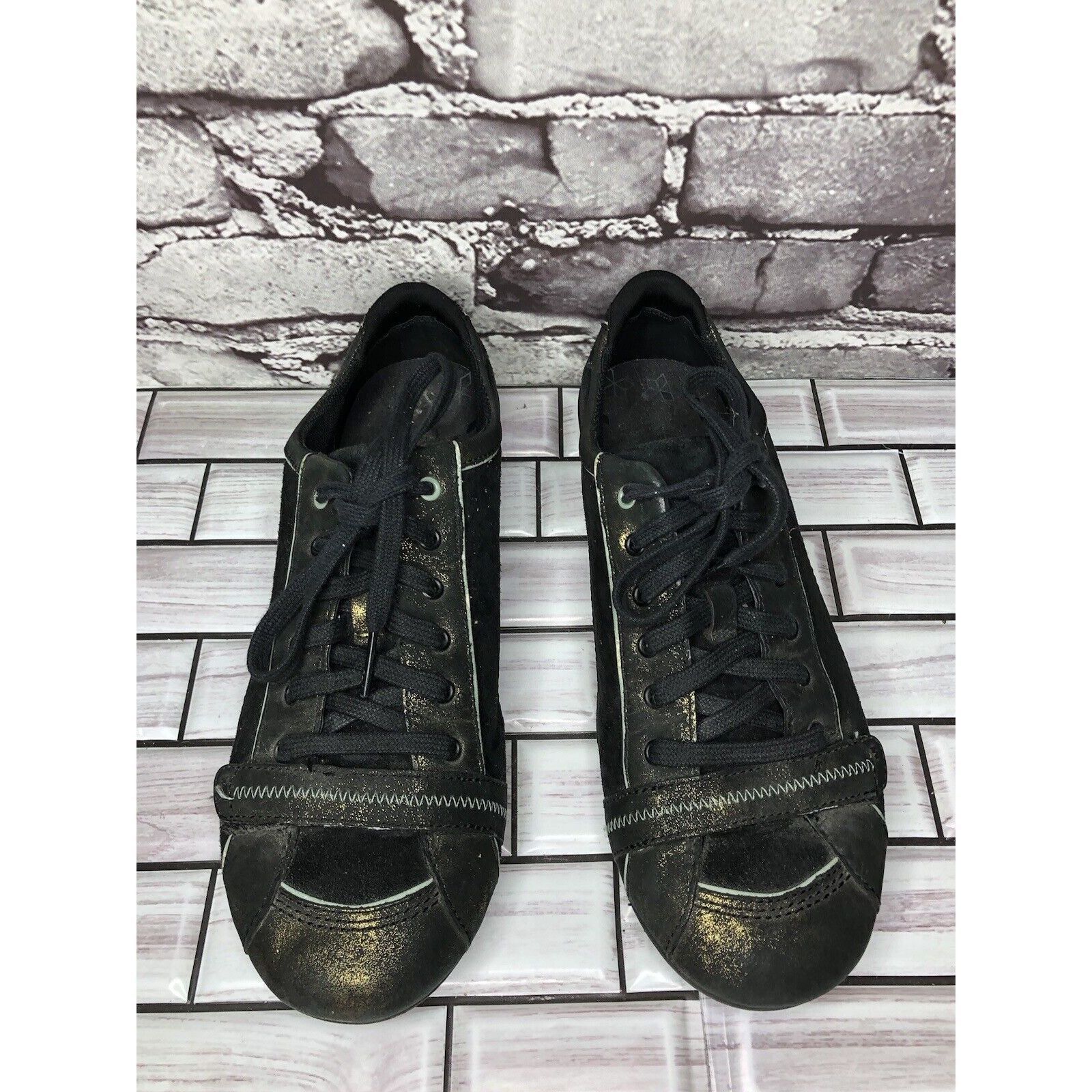 Merrell Merrell Pirouette Black Suede Leather Gold Sparkle Athletic Size US 8 / IT 38 - 2 Thumbnail