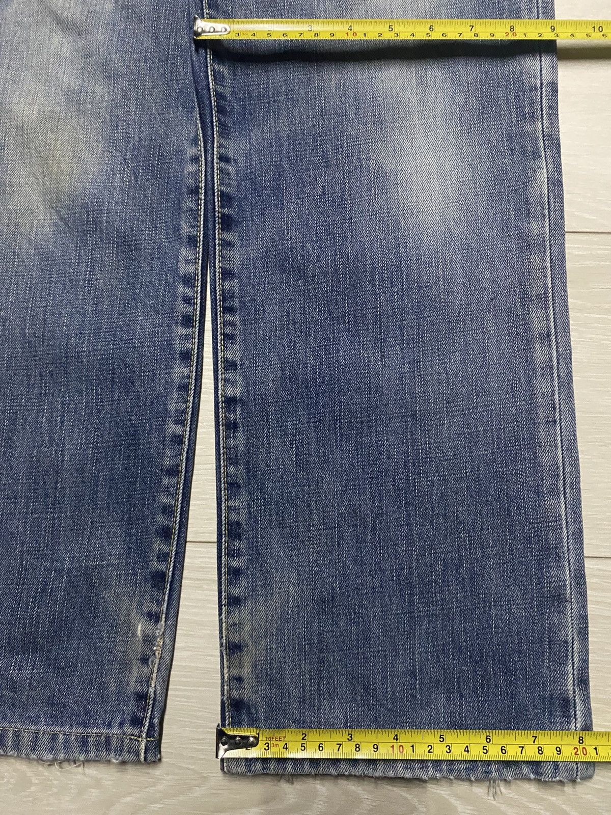Japanese Brand Vintage Uniqlo S-002 Faded Wash Distressed Loose Jeans Size US 30 / EU 46 - 13 Thumbnail