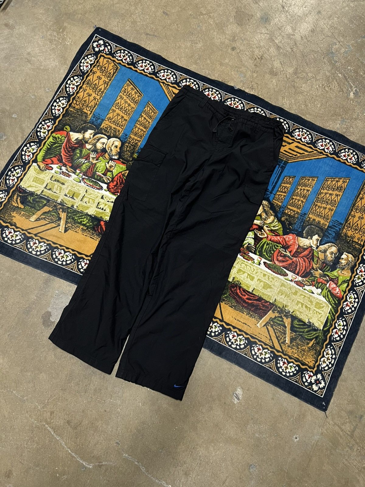 Nike Black Nike track pants cargo size small baggy y2k skater Size US 32 / EU 48 - 2 Thumbnail