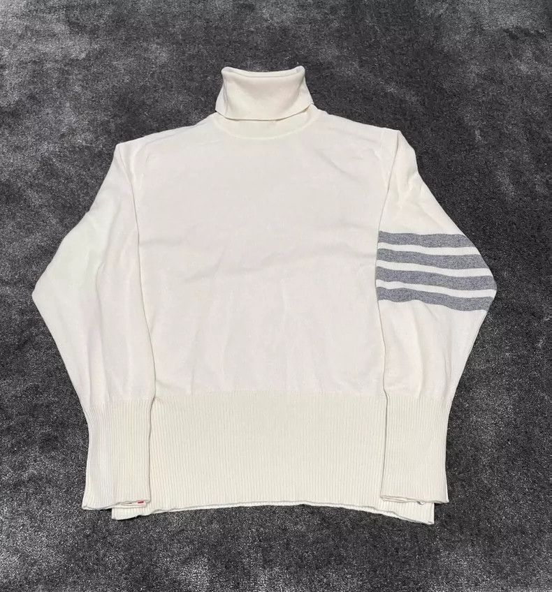 Thom Browne Thom Browne White cashmere high collar knit sweater Size US XXL / EU 58 / 5 - 1 Thumbnail