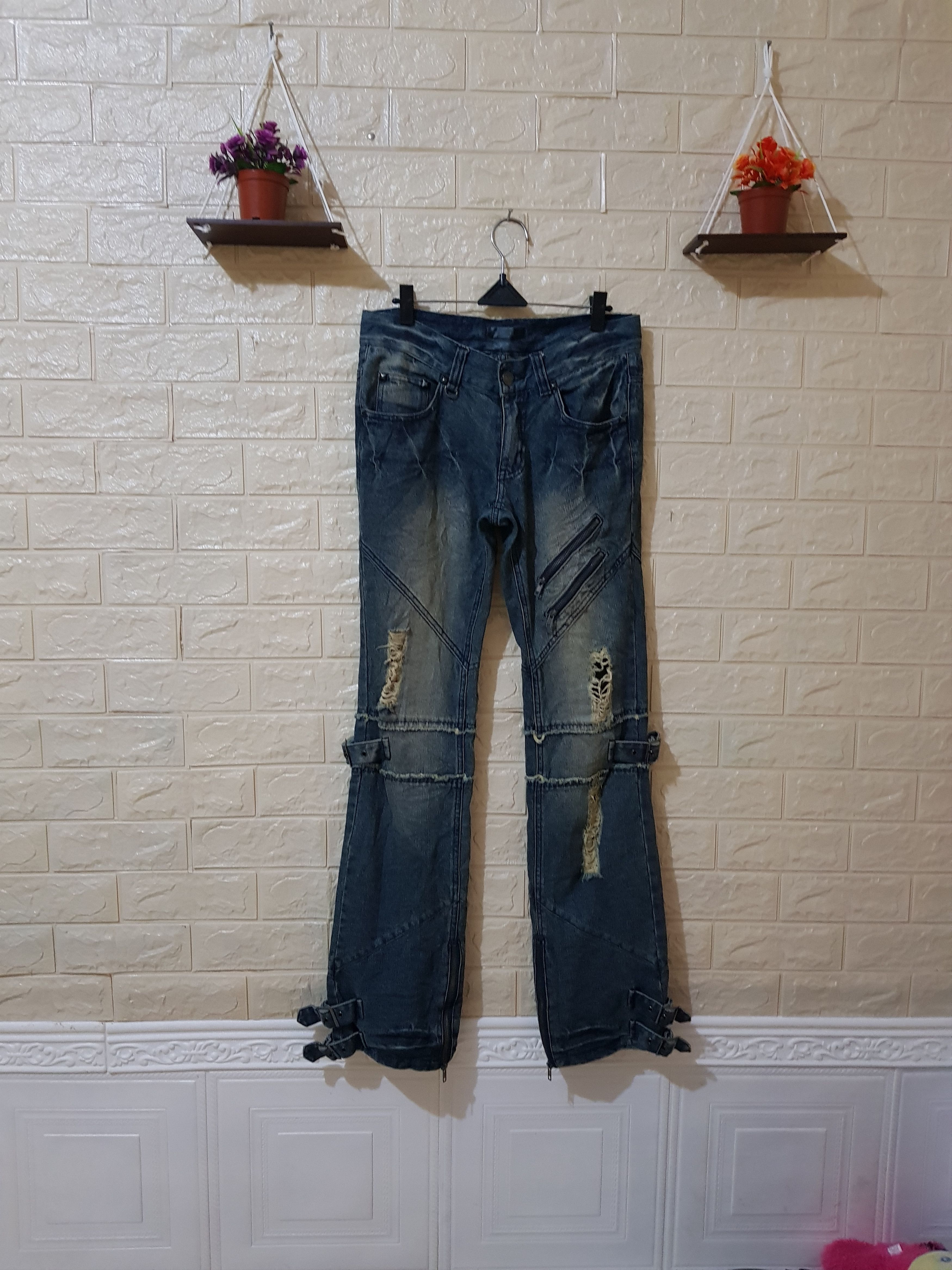 Beauty Beast × Japanese Brand Black bacara Size US 32 / EU 48 - 1 Thumbnail
