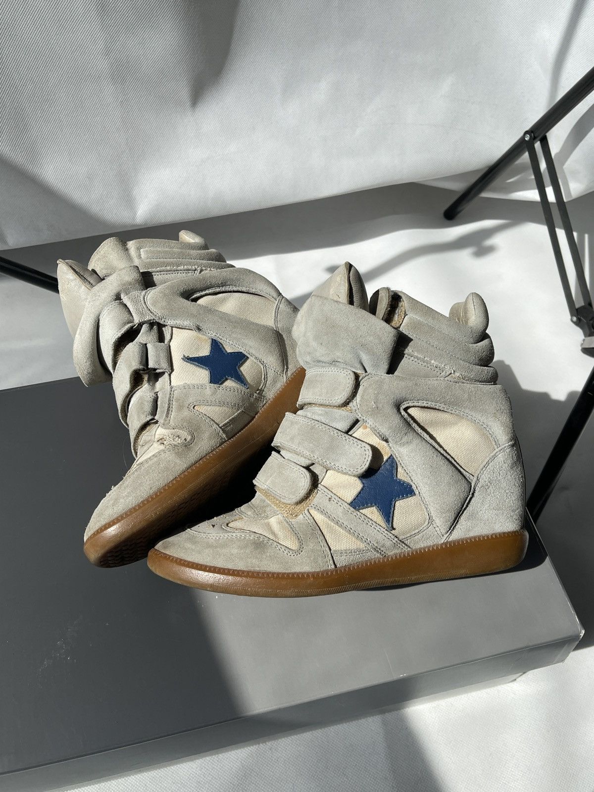 Isabel Marant Authentic Isabel Marant Etoile Bekett sneakers Suede Wedge Size US 7 / IT 37 - 1 Thumbnail