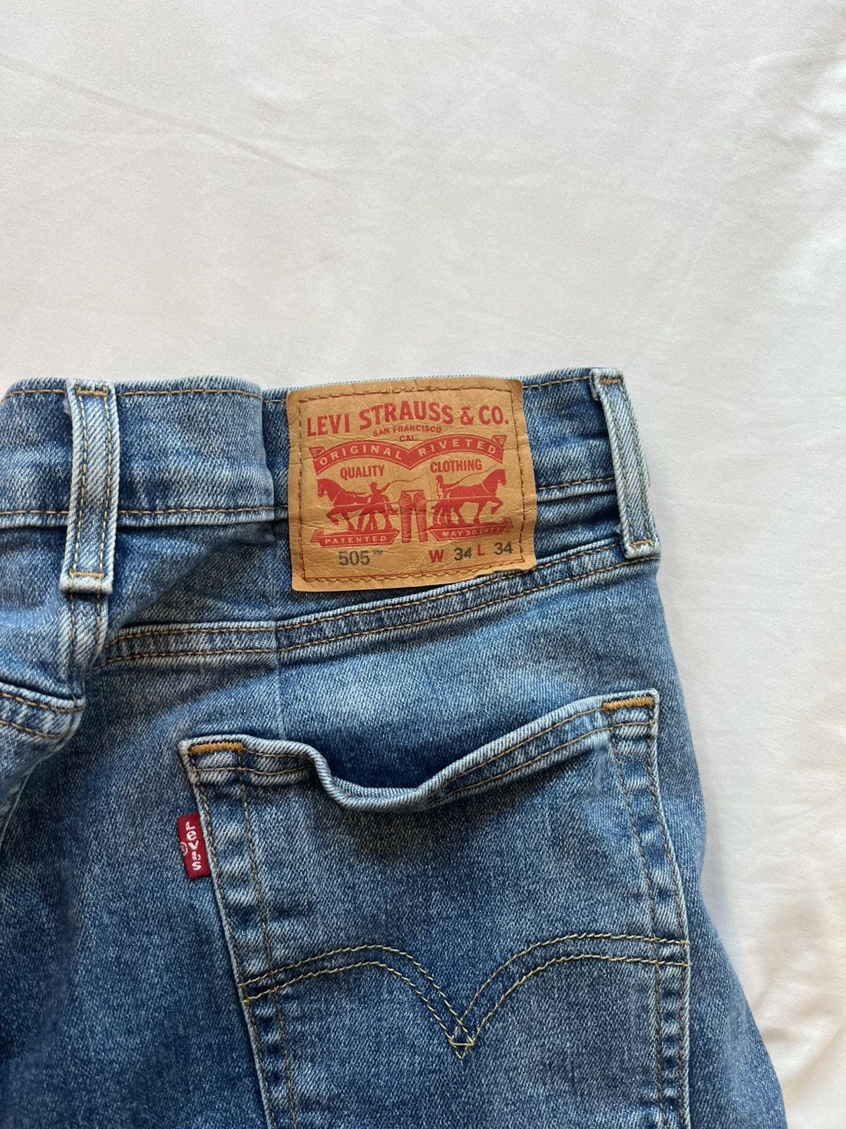 Levi's Levis 505 Jeans Mens 34x34 Regular Straight Medium Denim Size US 34 / EU 50 - 5 Thumbnail