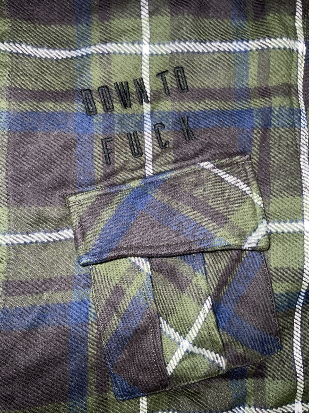Emotionally Unavailable Emotionally unavailable button up Sz Large NWOT Size US L / EU 52-54 / 3 - 3 Thumbnail
