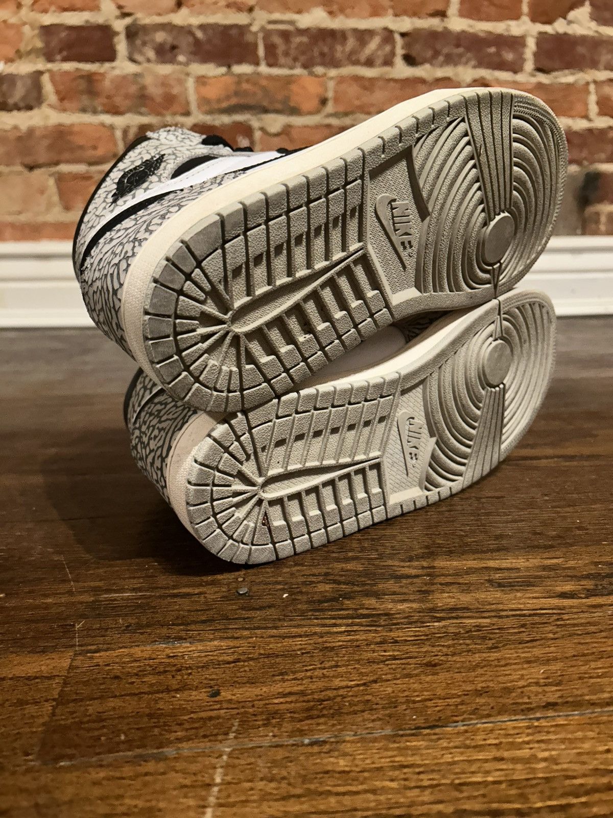 Nike Size 8 - Jordan 1 White Cement Size US 8 / EU 41 - 7 Thumbnail