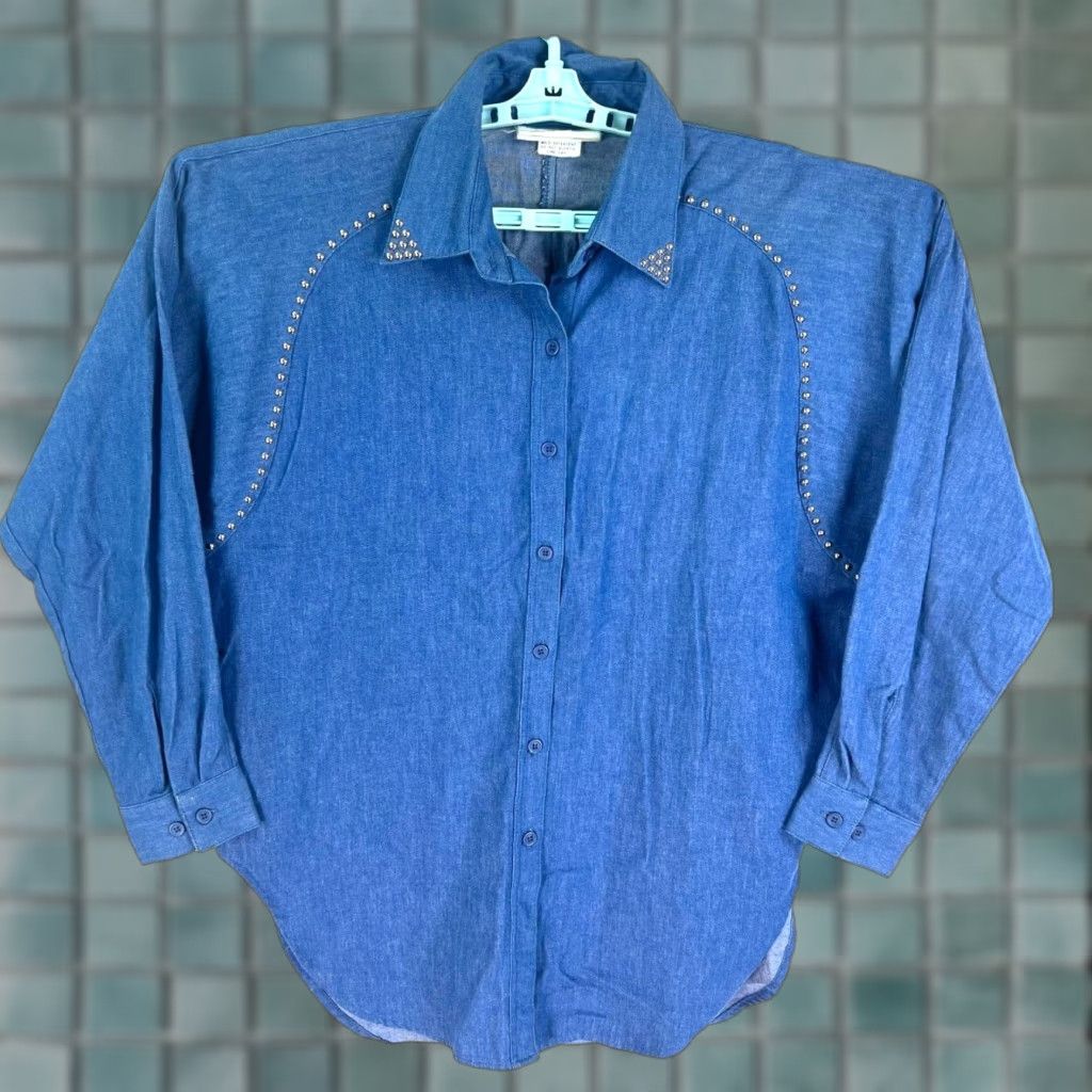 Vintage VINTAGE Spencer's Blue Denim Western Shirt Womens XL Long Sleeve Studded Contrasting Trim Casual Party Accenture Size XL / US 12-14 / IT 48-50 - 1 Thumbnail