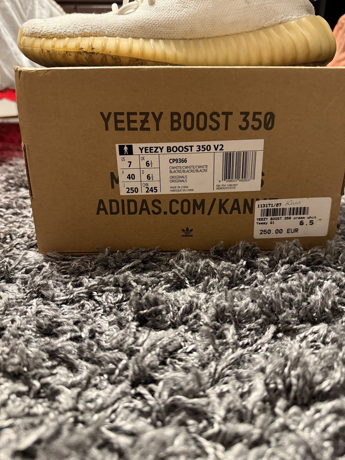 Yeezy White / Cream Yeezy 350 Size US 7.5 / EU 40-41 - 6 Thumbnail