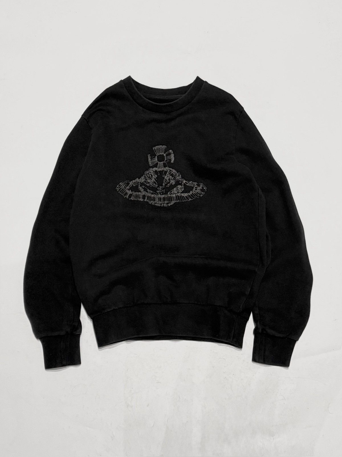 Vivienne Westwood Vivienne Westwood Pin Sweatshirt Size US M / EU 48-50 / 2 - 1 Thumbnail