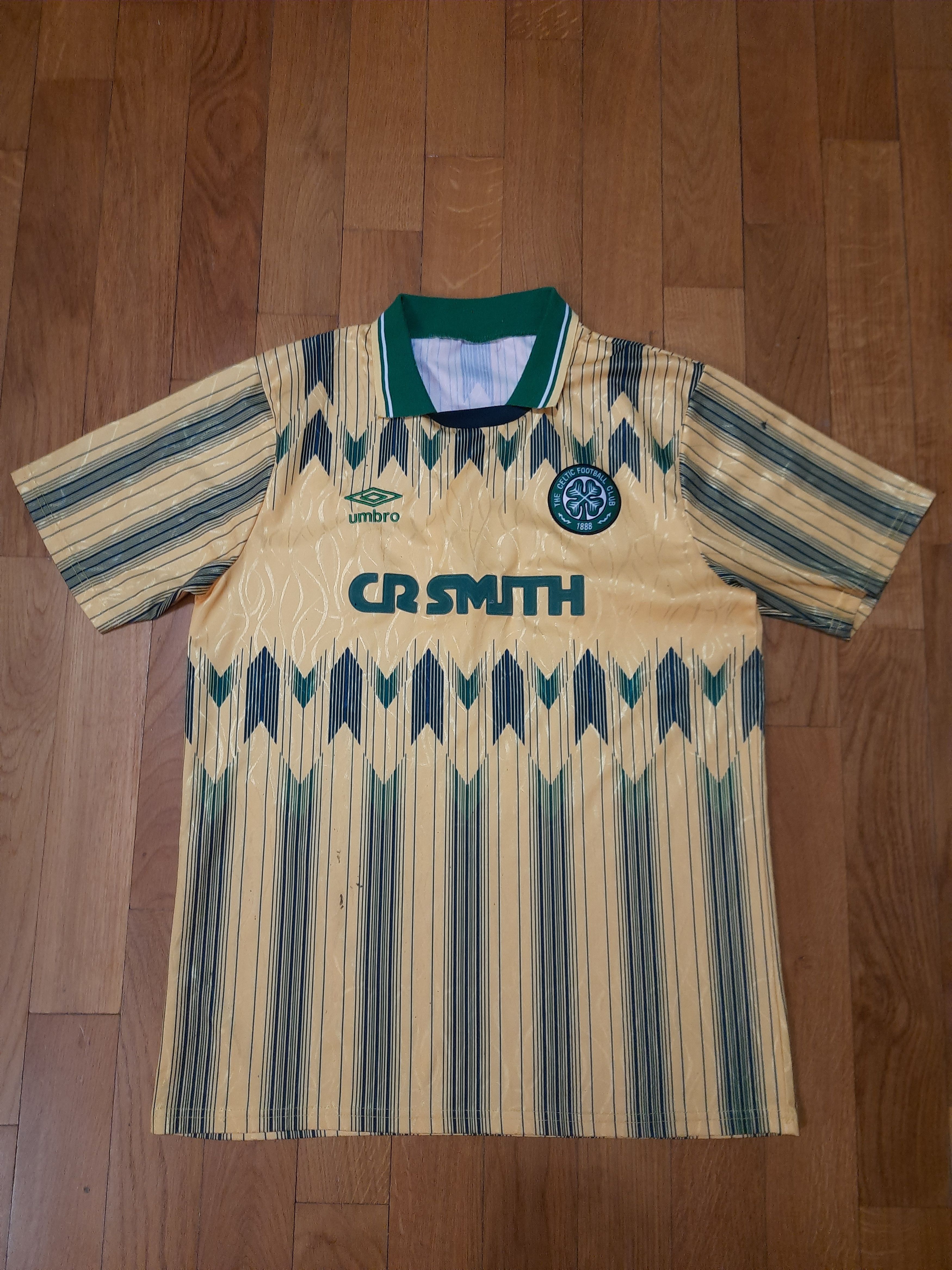 Other Celtic Retro Football Soccer Jersey Size US L / EU 52-54 / 3 - 1 Thumbnail