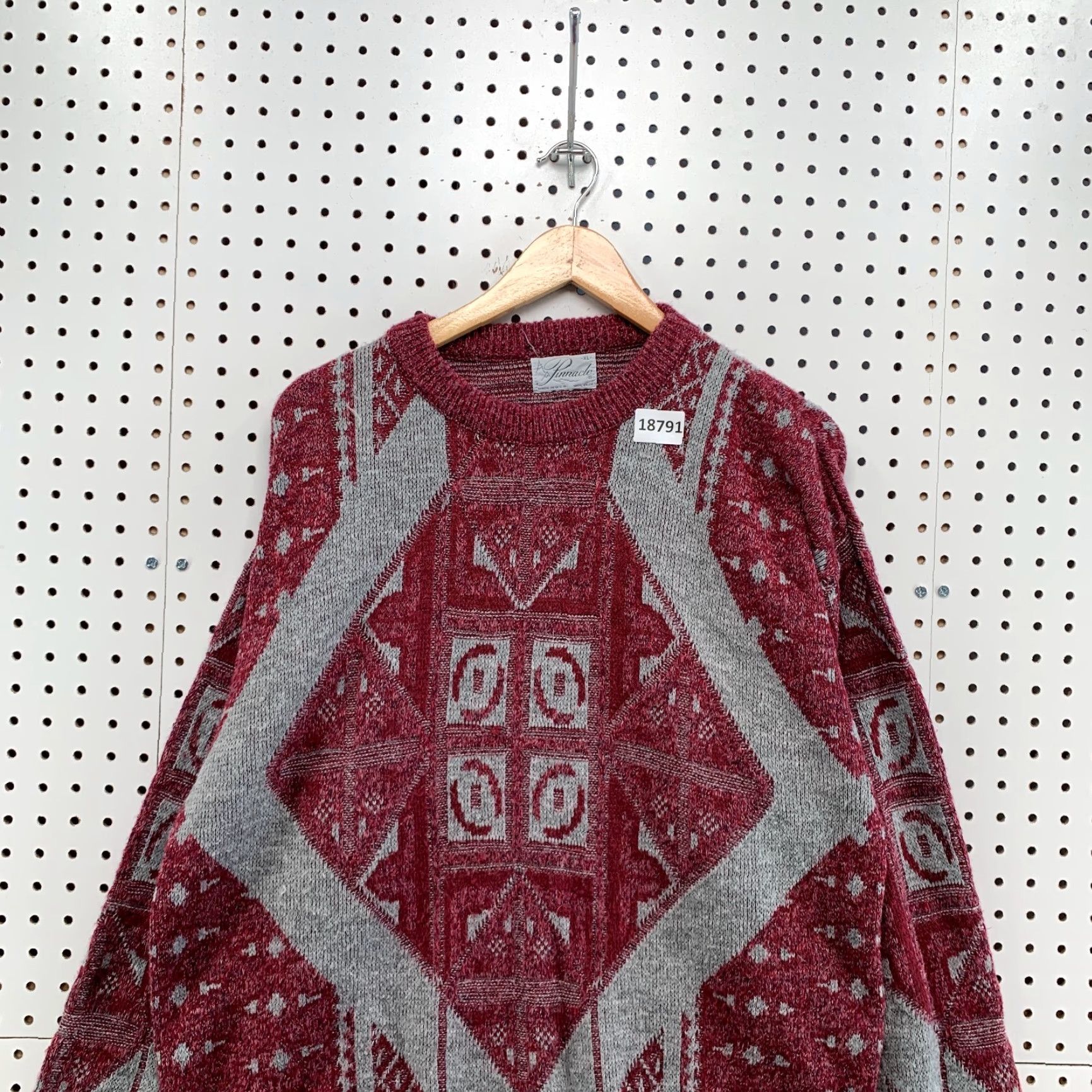 Vintage VINTAGE Pinnacle Knit Sweater Men XL Gray USA MADE Pullover Crew Neck Argyle/Diamond Knit Classic Size US XL / EU 56 / 4 - 2 Thumbnail