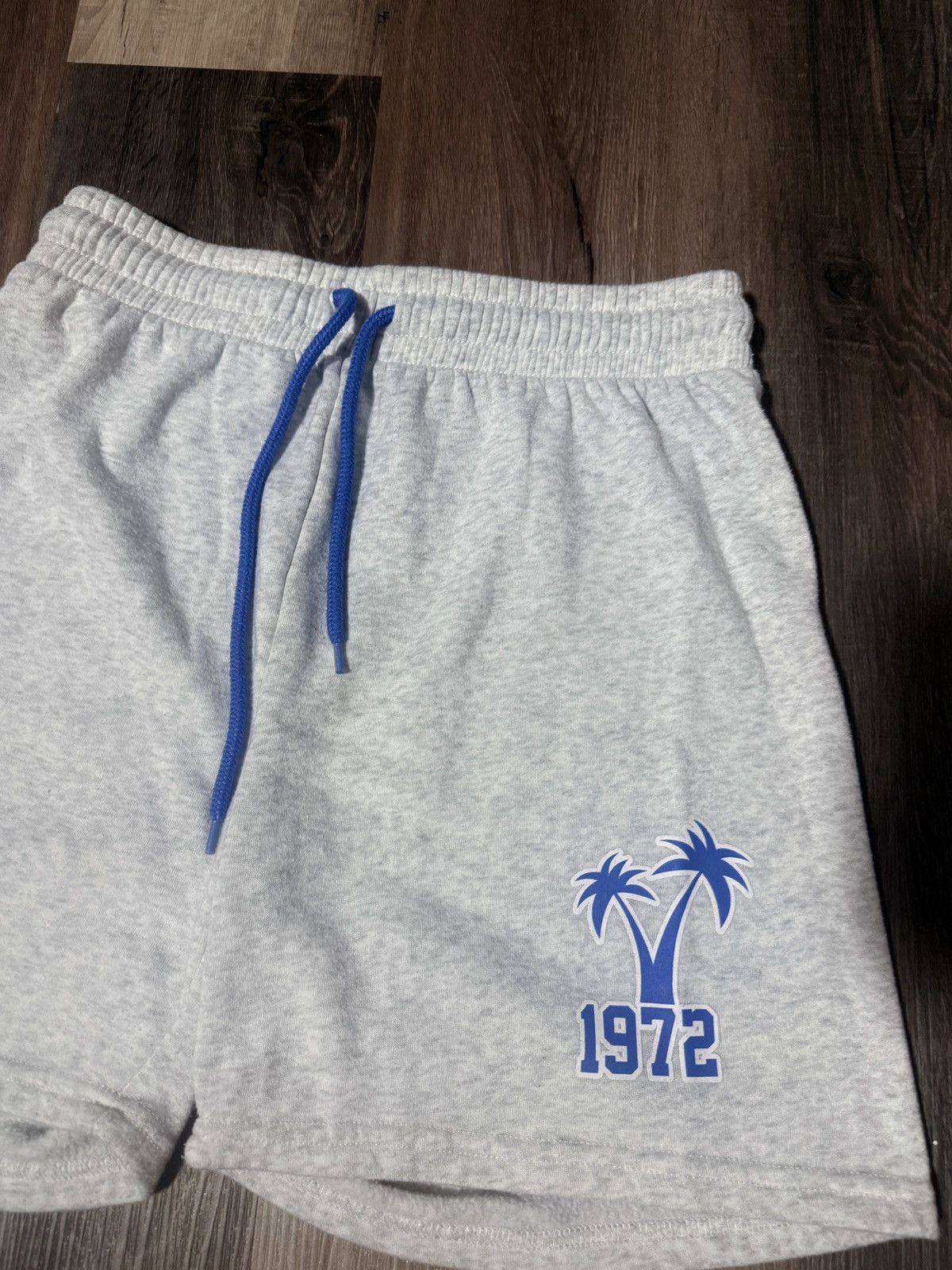 Vintage Athletic Shorts Men Size M 1972 Palm Tree Retro Graphic Gym Size US 32 / EU 48 - 2 Thumbnail