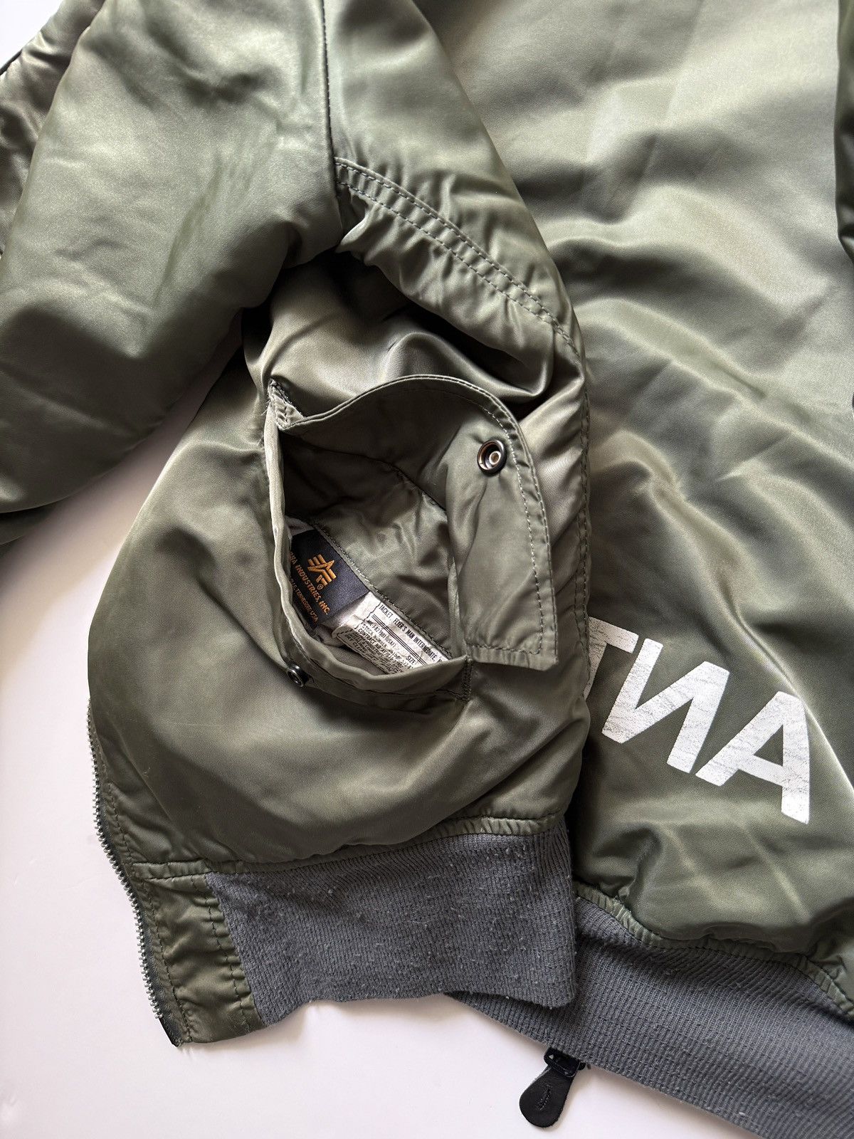 Undercover Undercover aw03’ “AntiWar” bomber jacket Size US L / EU 52-54 / 3 - 9 Thumbnail