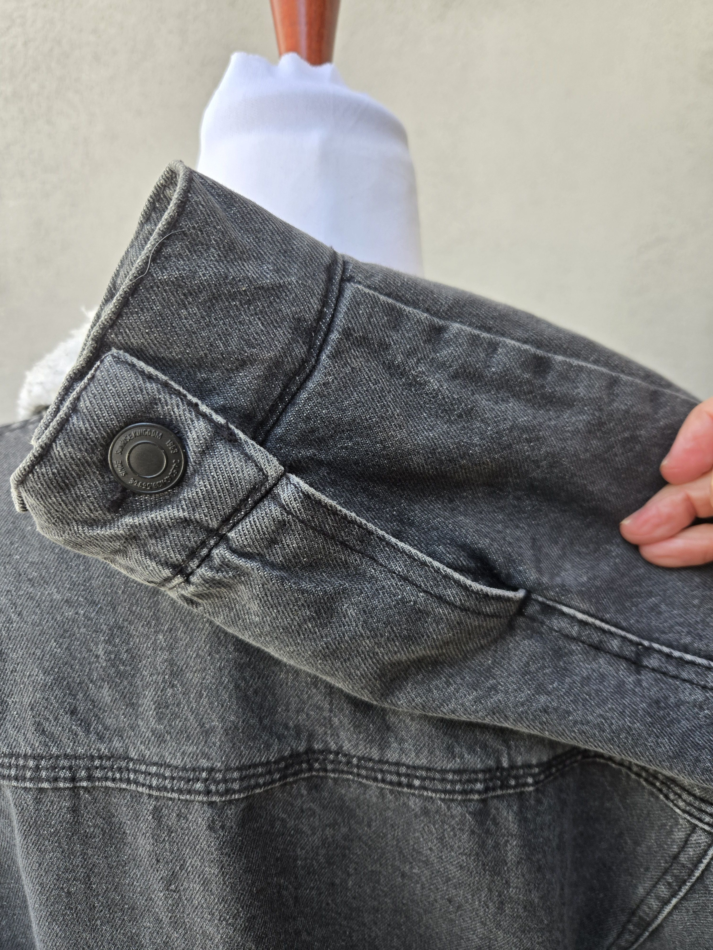 Other Sunrise Kingdom Faded Black Denim Sherpa Jean Jacket Size US M / EU 48-50 / 2 - 4 Thumbnail