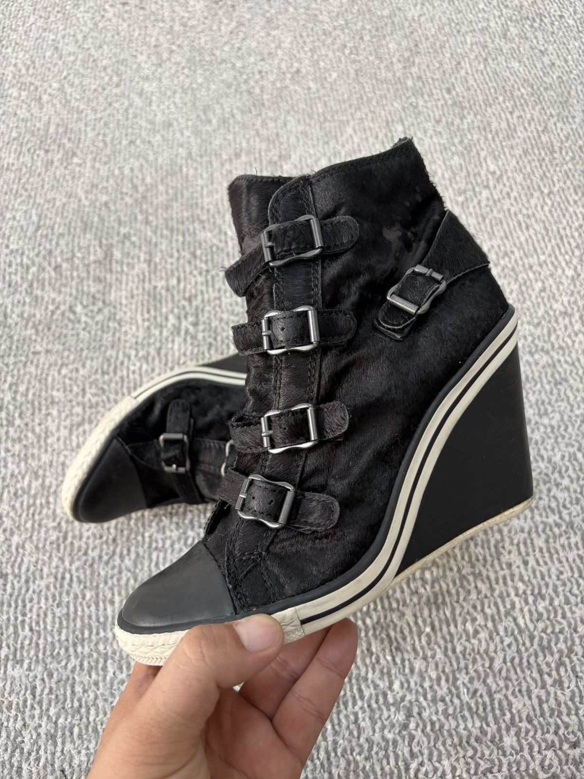 Ash Thelma Cow Hair Wedge Genial Buckled Leather Size 38