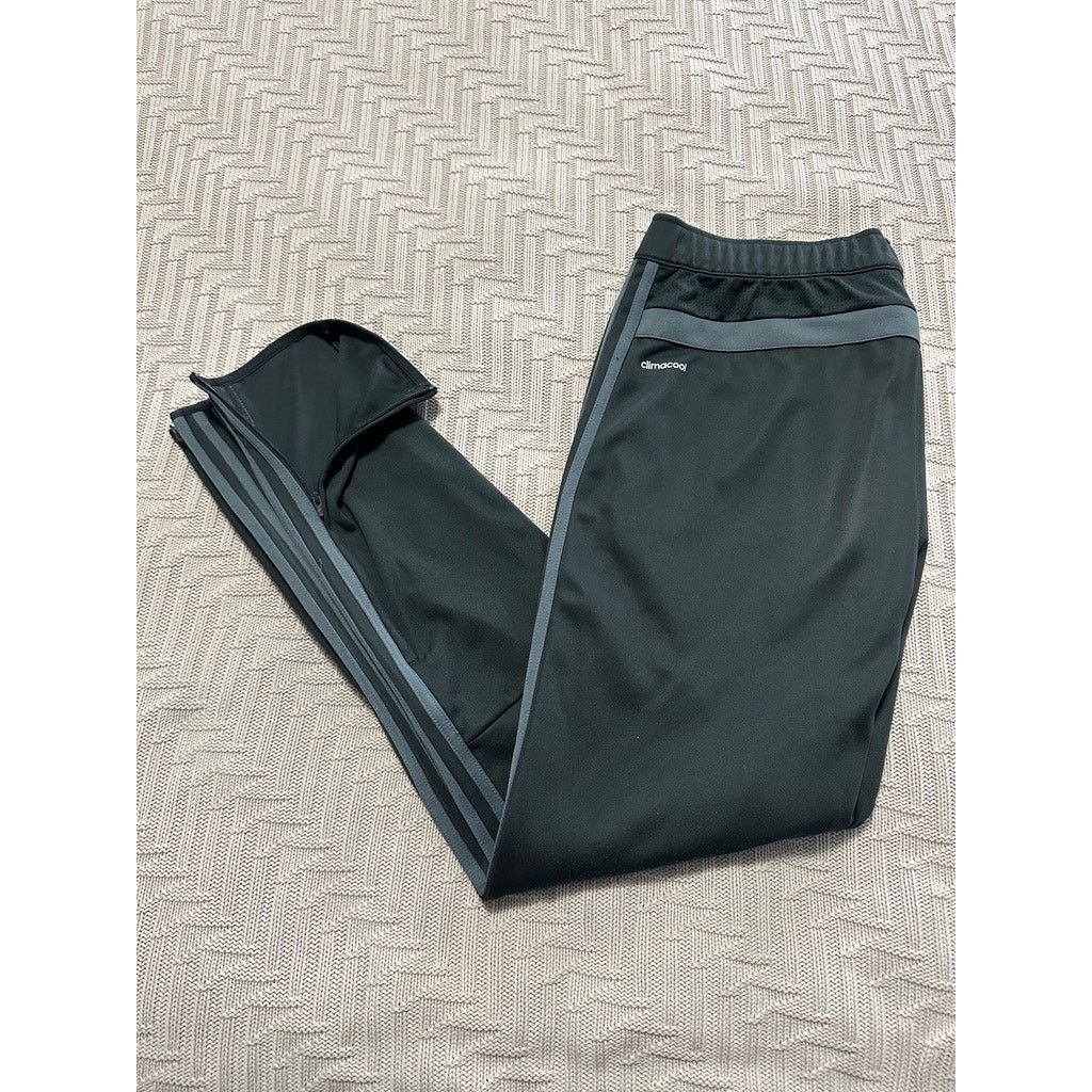 Adidas Adidas black classic three stripe windbreaker pants size L Size US 36 / EU 52 - 1 Thumbnail