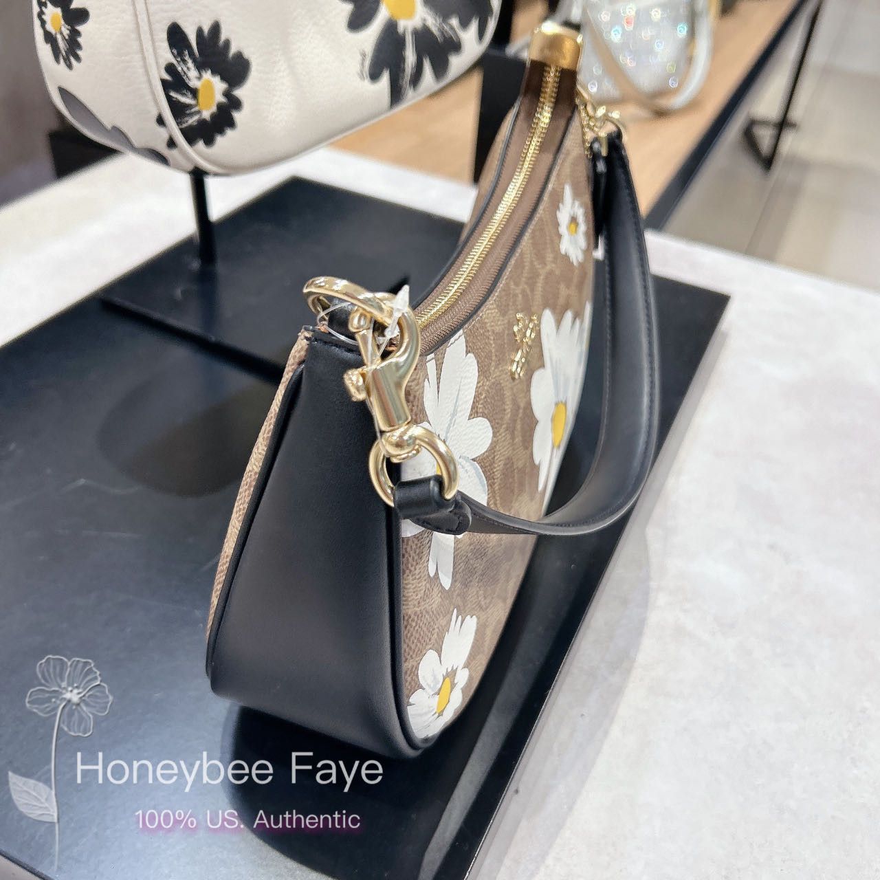 Coach Teri Shoulder Bag In Signature Canvas With Floral CZ586 Size ONE SIZE - 4 Thumbnail