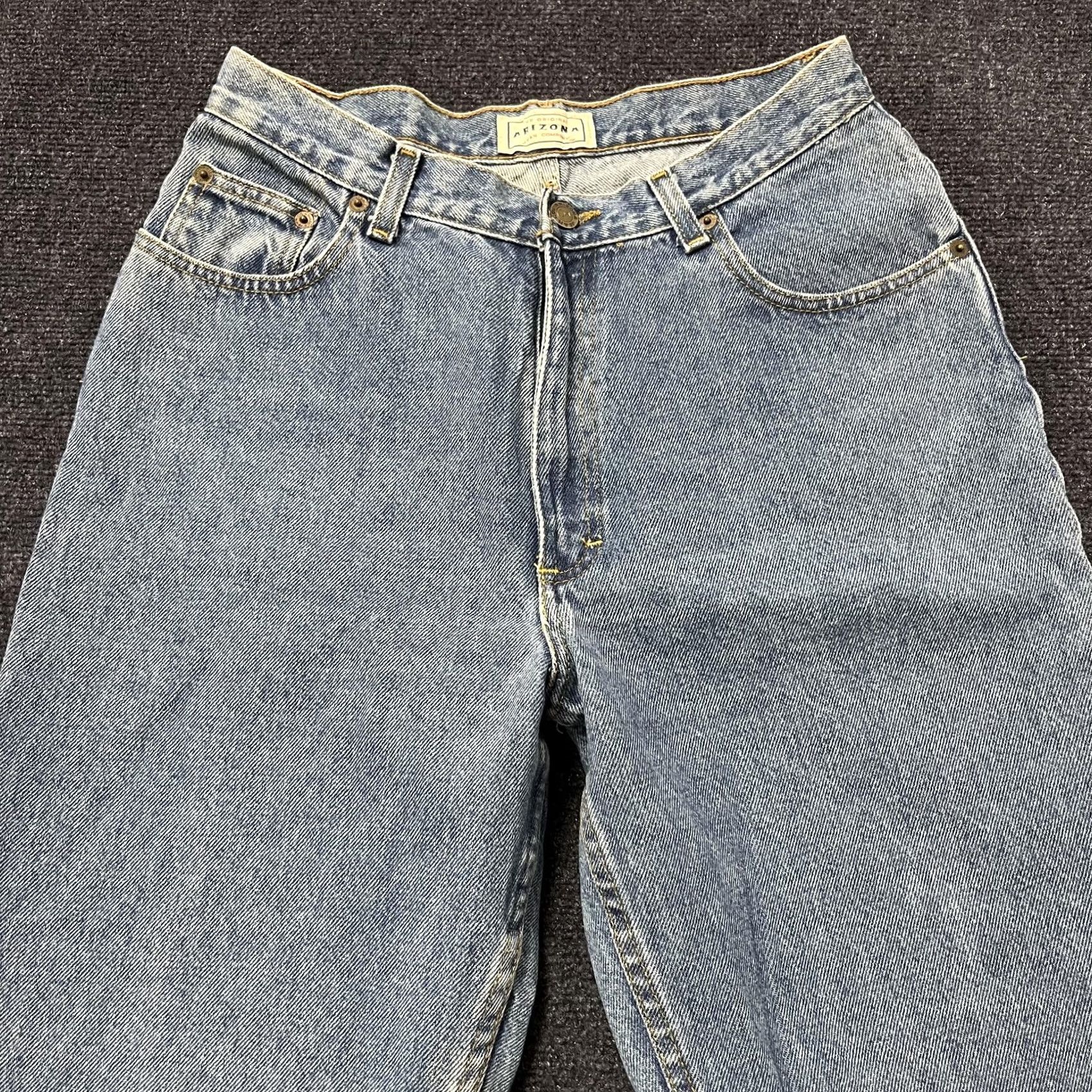Vintage VINTAGE Arizona Jean Company Jeans Juniors 11 Light Wash Tapered Mom Denim Size 32" / US 10 / IT 46 - 2 Thumbnail