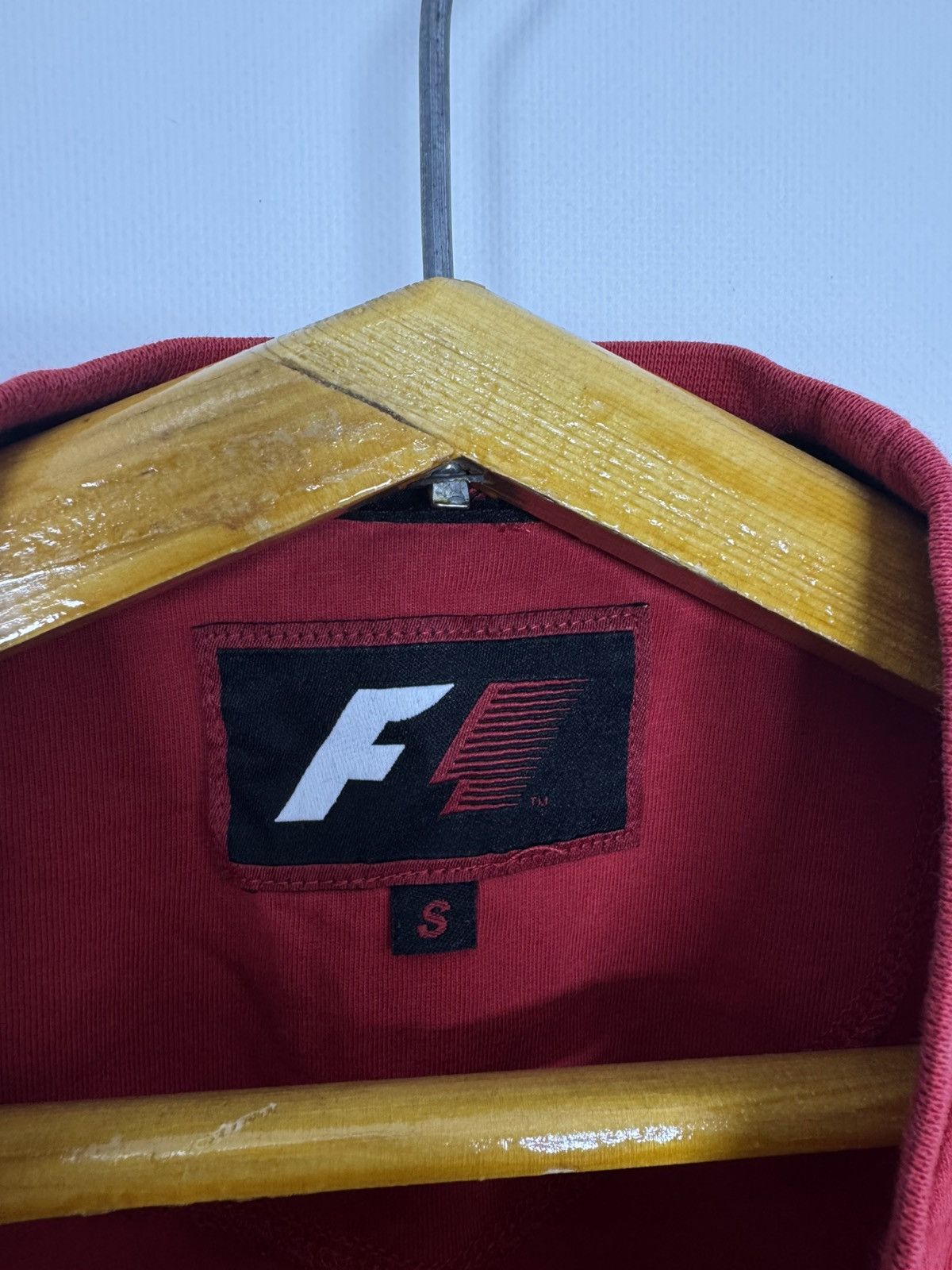 Formula 1 VINTAGE FORMULA 1 OFFICIAL MERCHANDISE BIG LOGO F1 Size US S / EU 44-46 / 1 - 8 Thumbnail