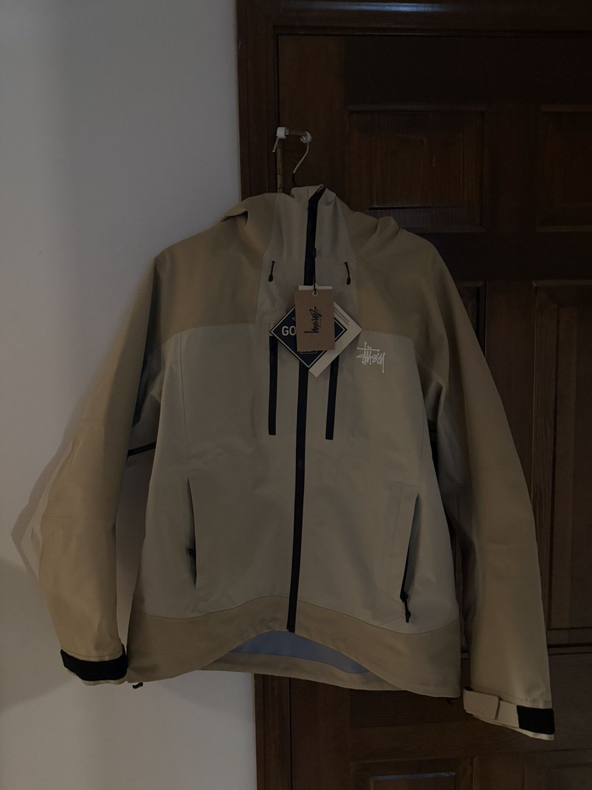 Stussy Stussy GORE-TEX Guide Shell 'Khaki' Size US S / EU 44-46 / 1 - 1 Thumbnail