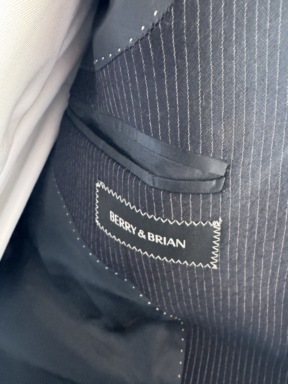 Other Brian and Berry blue suit 54 Size 54R - 4 Thumbnail