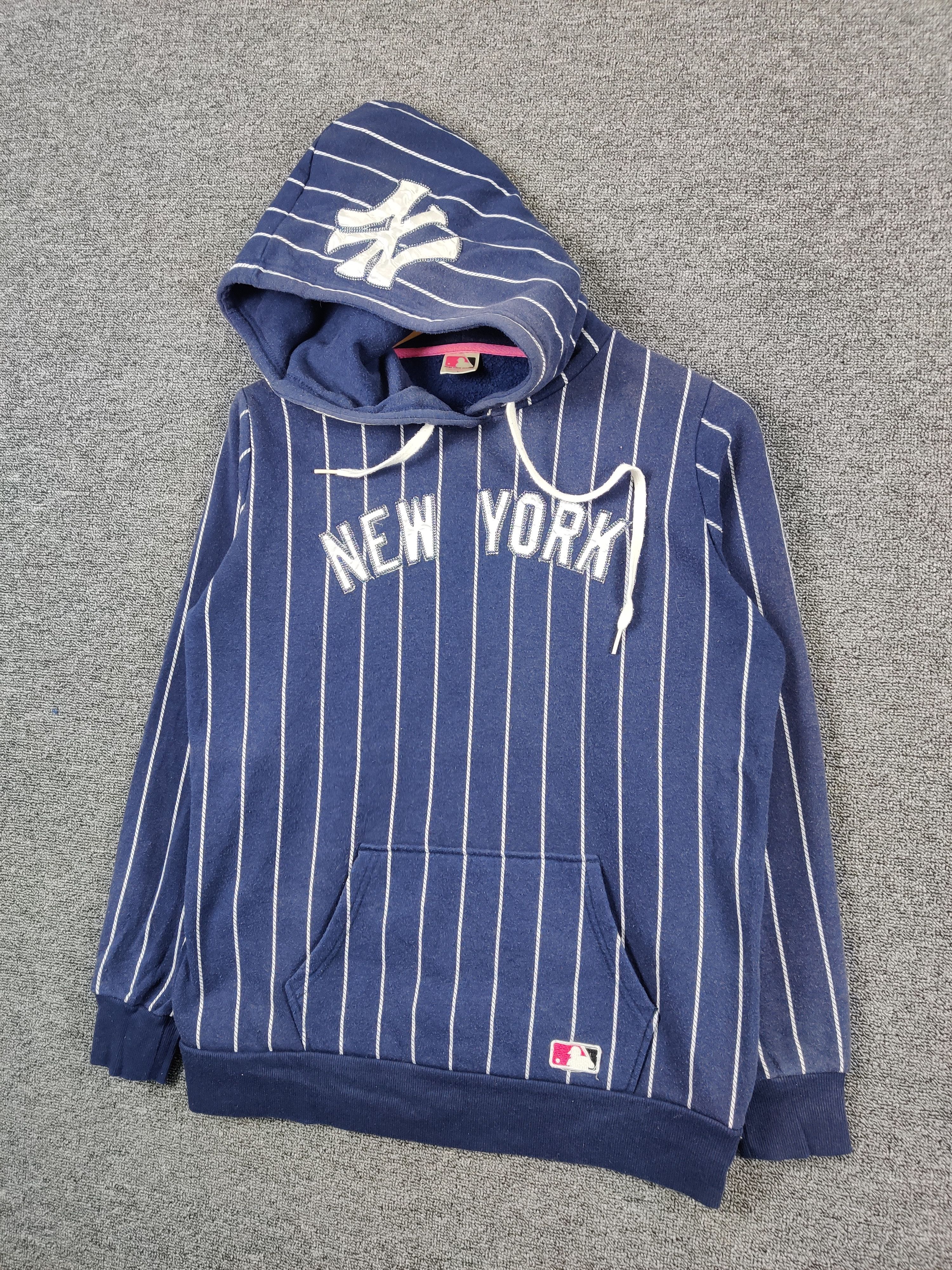 MLB Vintage MLB New York Yankees Stripe Pullover Hoodie Size US L / EU 52-54 / 3 - 2 Thumbnail