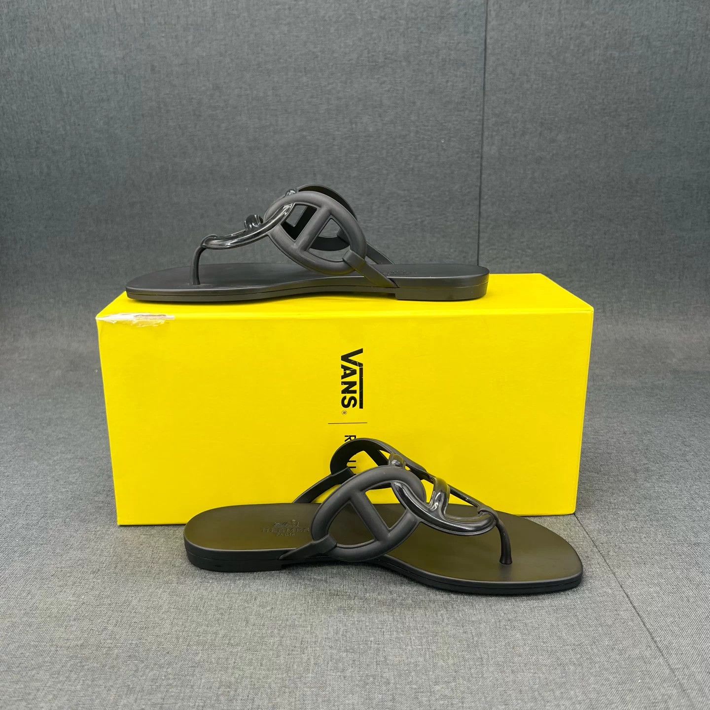 Hermes Hermes Egerie Black Slippers 38 Size US 7.5 / IT 37.5 - 3 Thumbnail