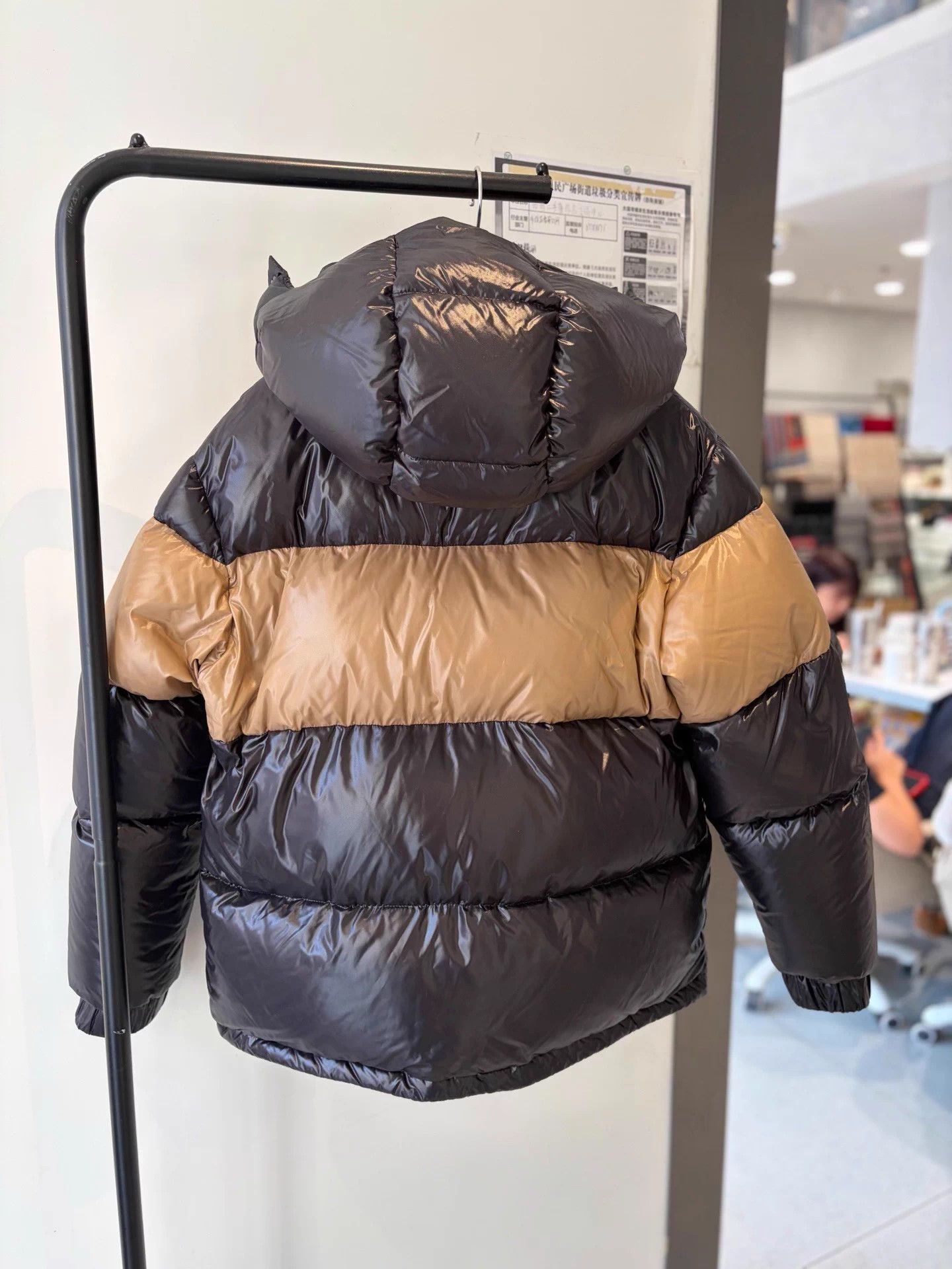Moncler Moncler Gary Down Coat 3 Mint Size L / US 10 / IT 46 - 8 Thumbnail