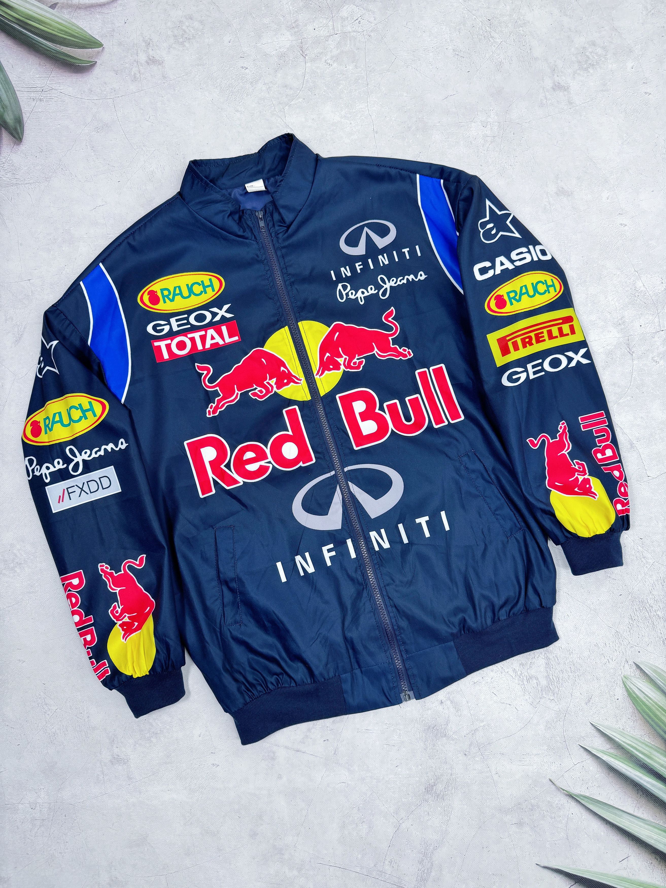Red Bull F1 Team Light Jacket Racing Infiniti Pirelli