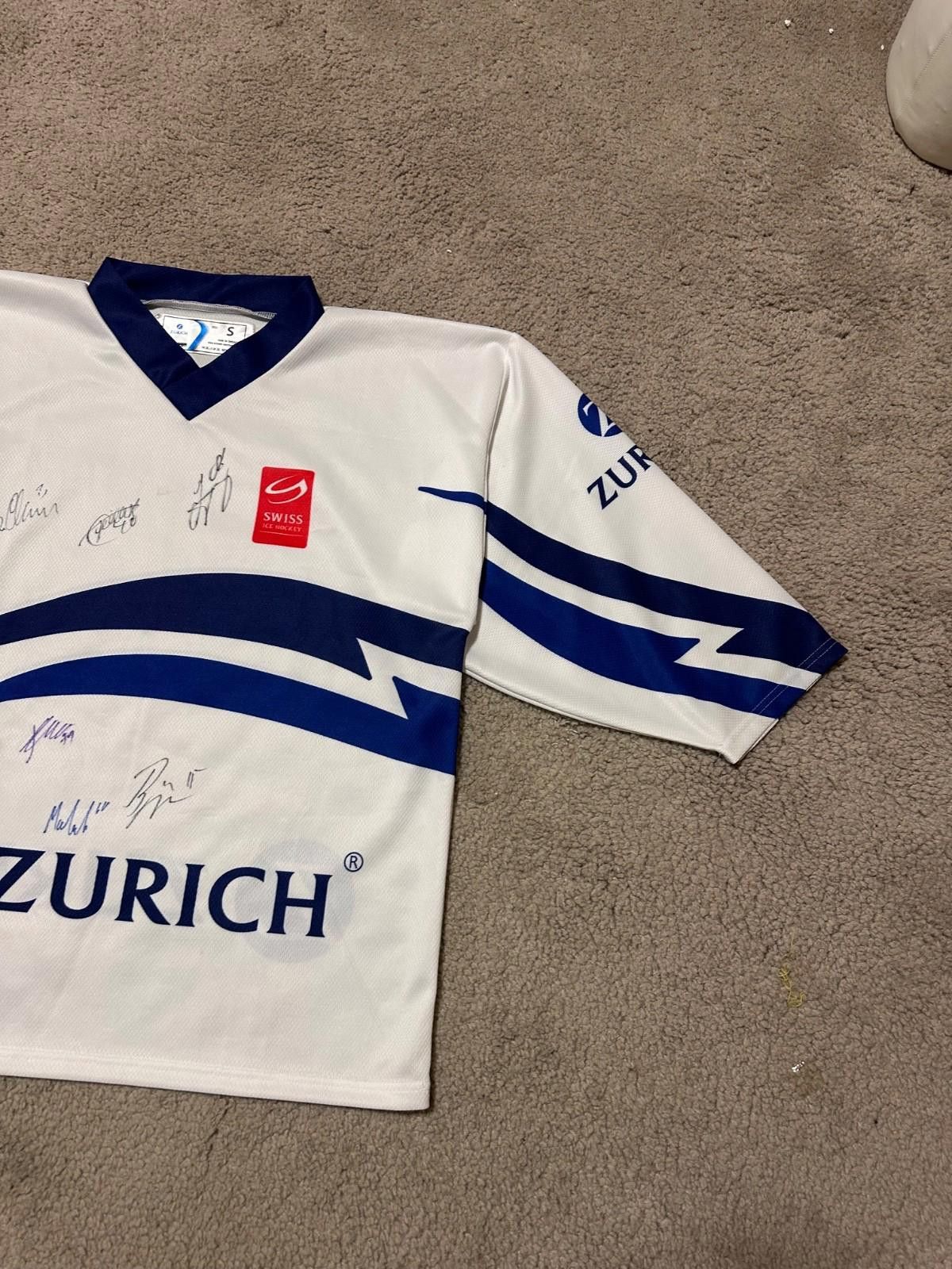 Other Vintage Zurich Switzerland Ice Hockey Jersey White Size S Size US S / EU 44-46 / 1 - 4 Thumbnail