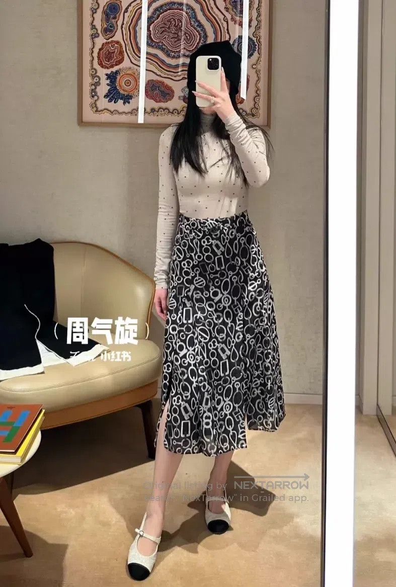 Hermes Hermes Silk Long Skirt Size 42" / US 20 - 8 Thumbnail