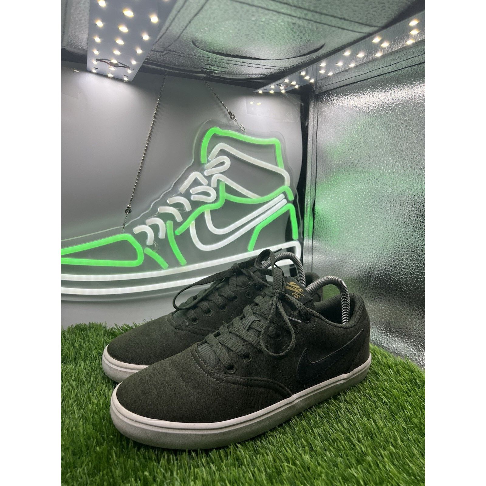 Nike Nike SB Check Solar Canvas Olive Green Men’s Size 8 Size US 8 / EU 41 - 2 Thumbnail