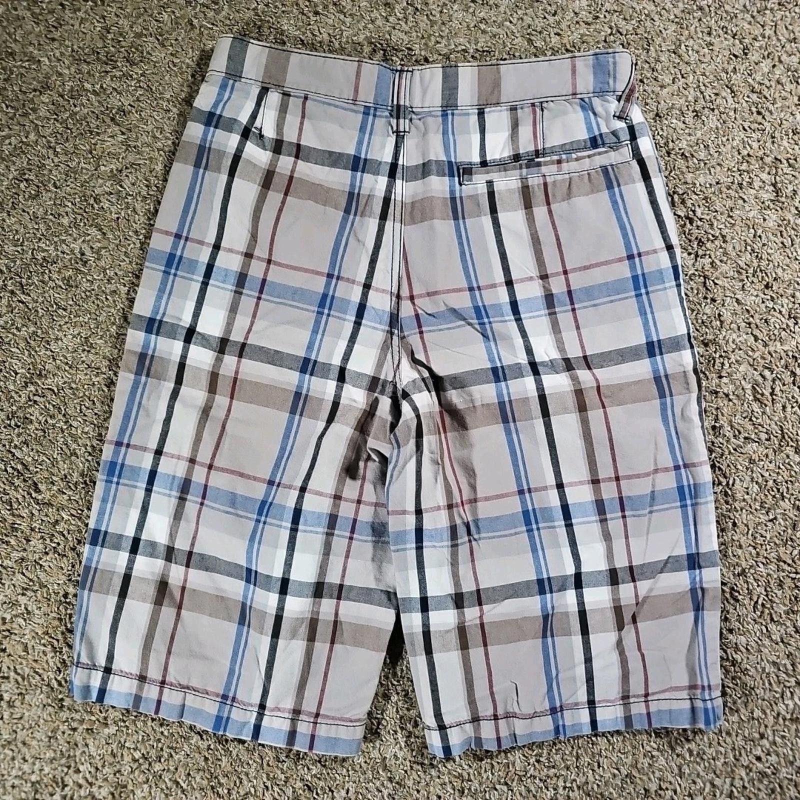Old Navy Old Navy Sz 18 Shorts 28W Size US 26 / EU 42 - 5 Thumbnail