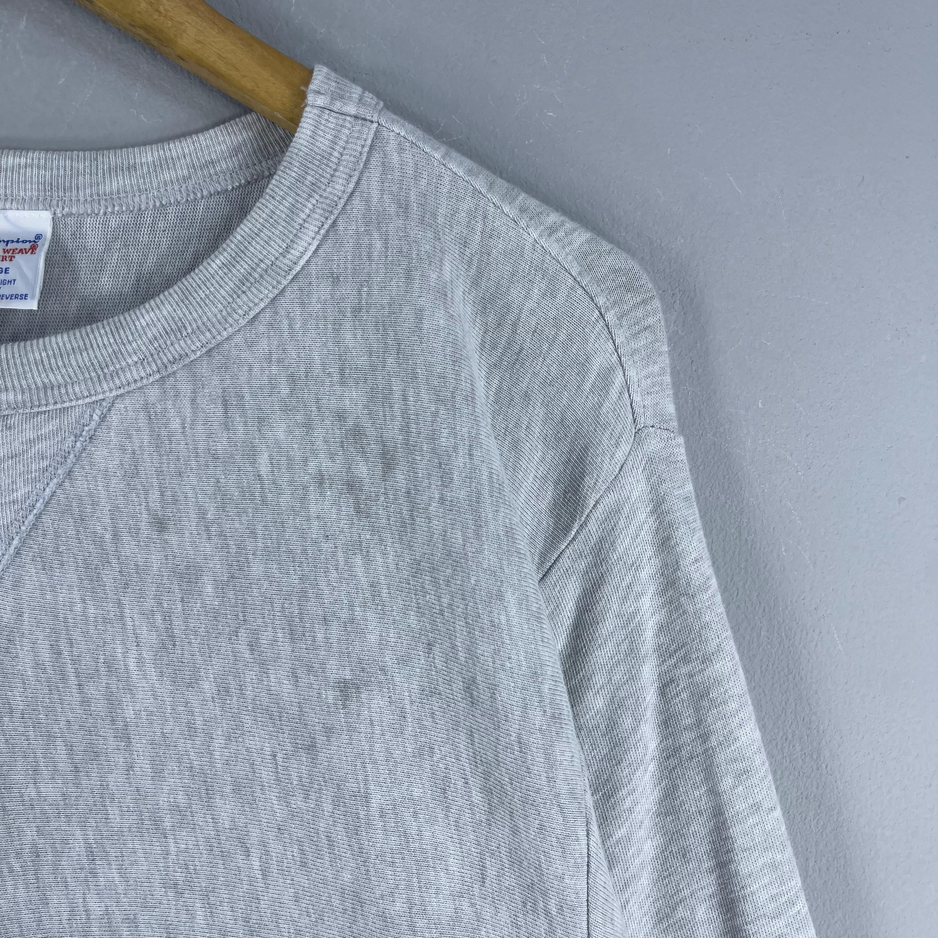 Champion Vintage CHAMPION Reverse Weave Long Sleeves Tshirt Size US M / EU 48-50 / 2 - 4 Thumbnail