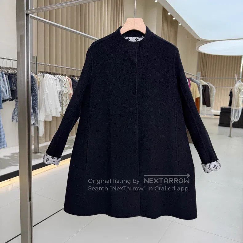 Louis Vuitton Louis Vuitton A-line coat with black and grey lining coat Size XS / US 0-2 / IT 36-38 - 2 Thumbnail