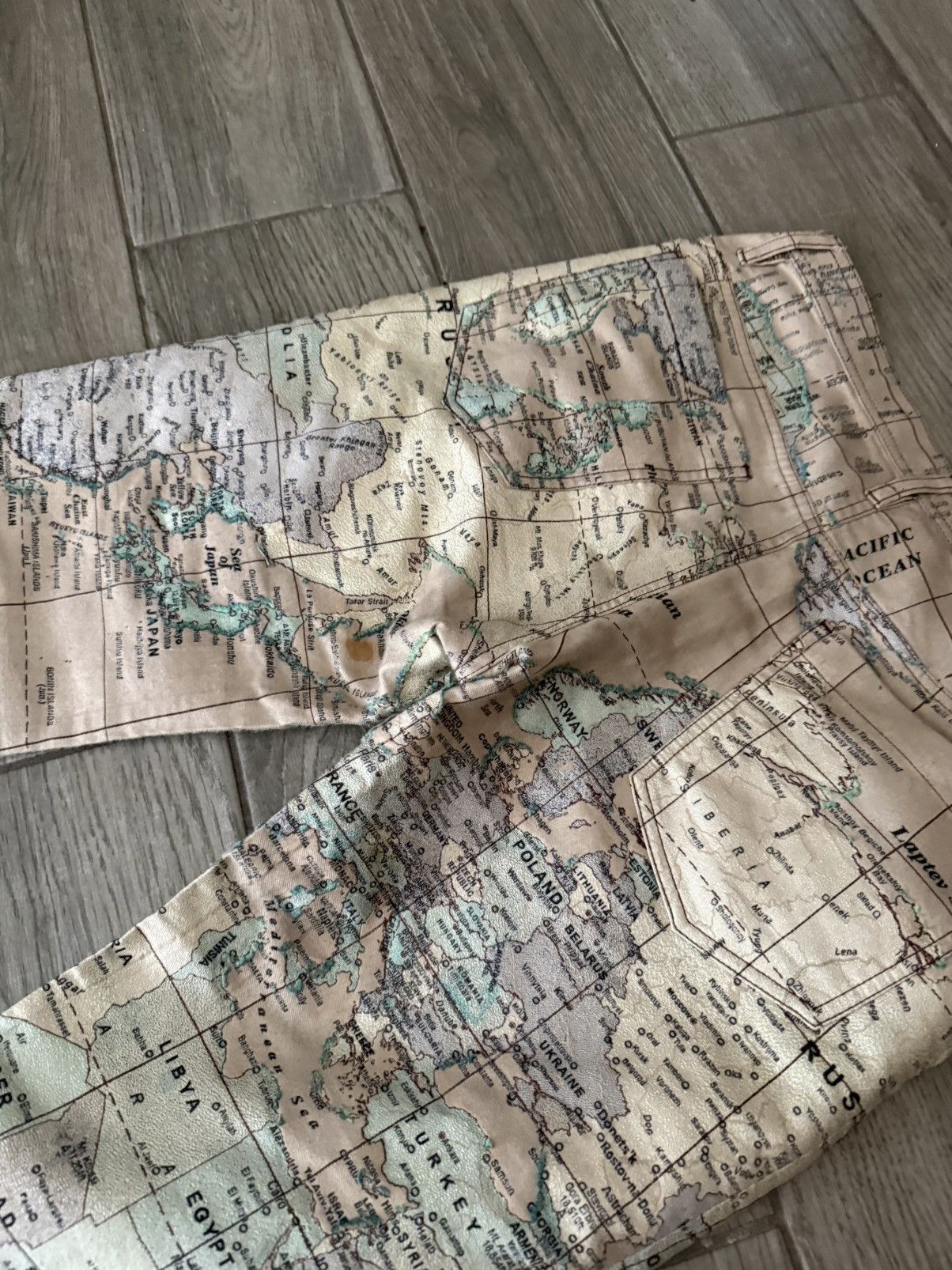 Pleats Please Issey Miyake RARE Issey Miyake Pleats Please Map Pants Size US 32 / EU 48 - 10 Thumbnail