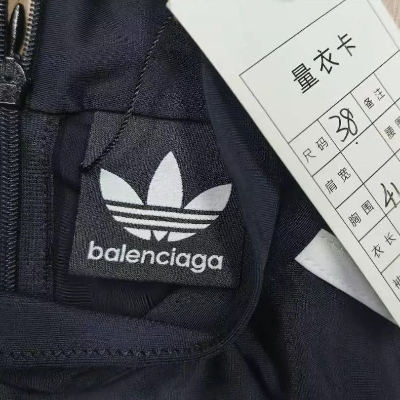 Balenciaga Balenciaga Black printed logo cycling jacket short sleeve Size XS / US 0-2 / IT 36-38 - 3 Thumbnail