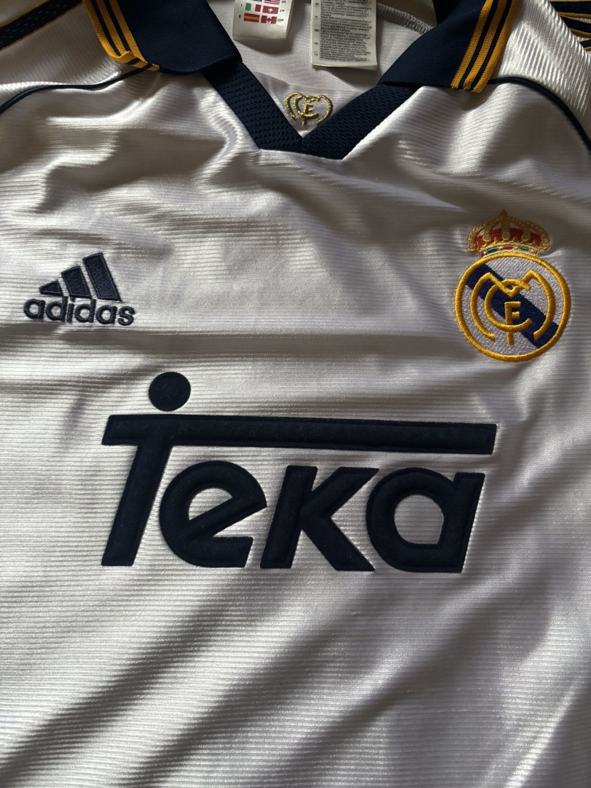 Adidas Adidas Real Madrid 90s 2025 remake Size US L / EU 52-54 / 3 - 4 Thumbnail