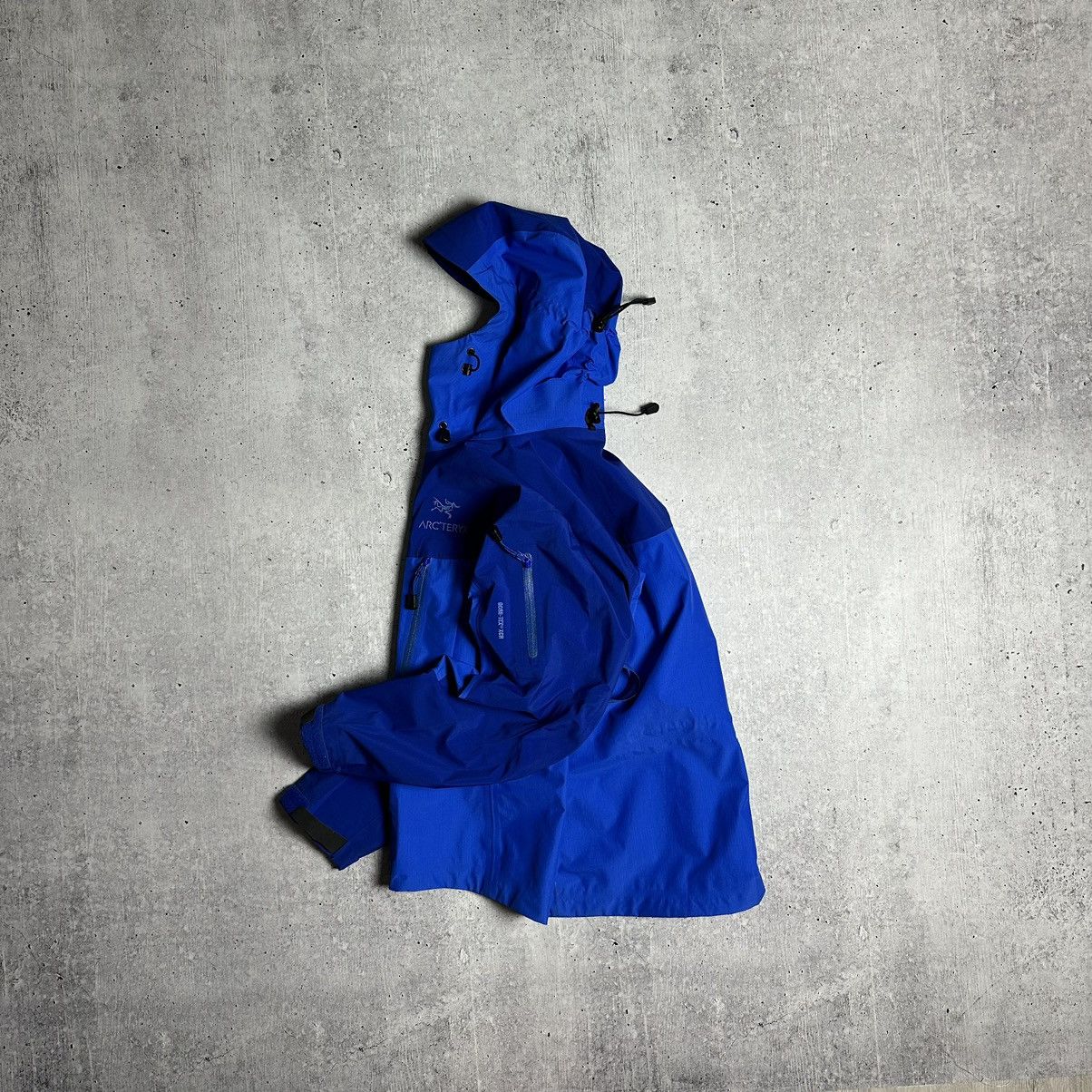 Arc'teryx Arcteryx Alpha SV Gore Tex XCR Vintage Jacket Size M / US 6-8 / IT 42-44 - 1 Thumbnail