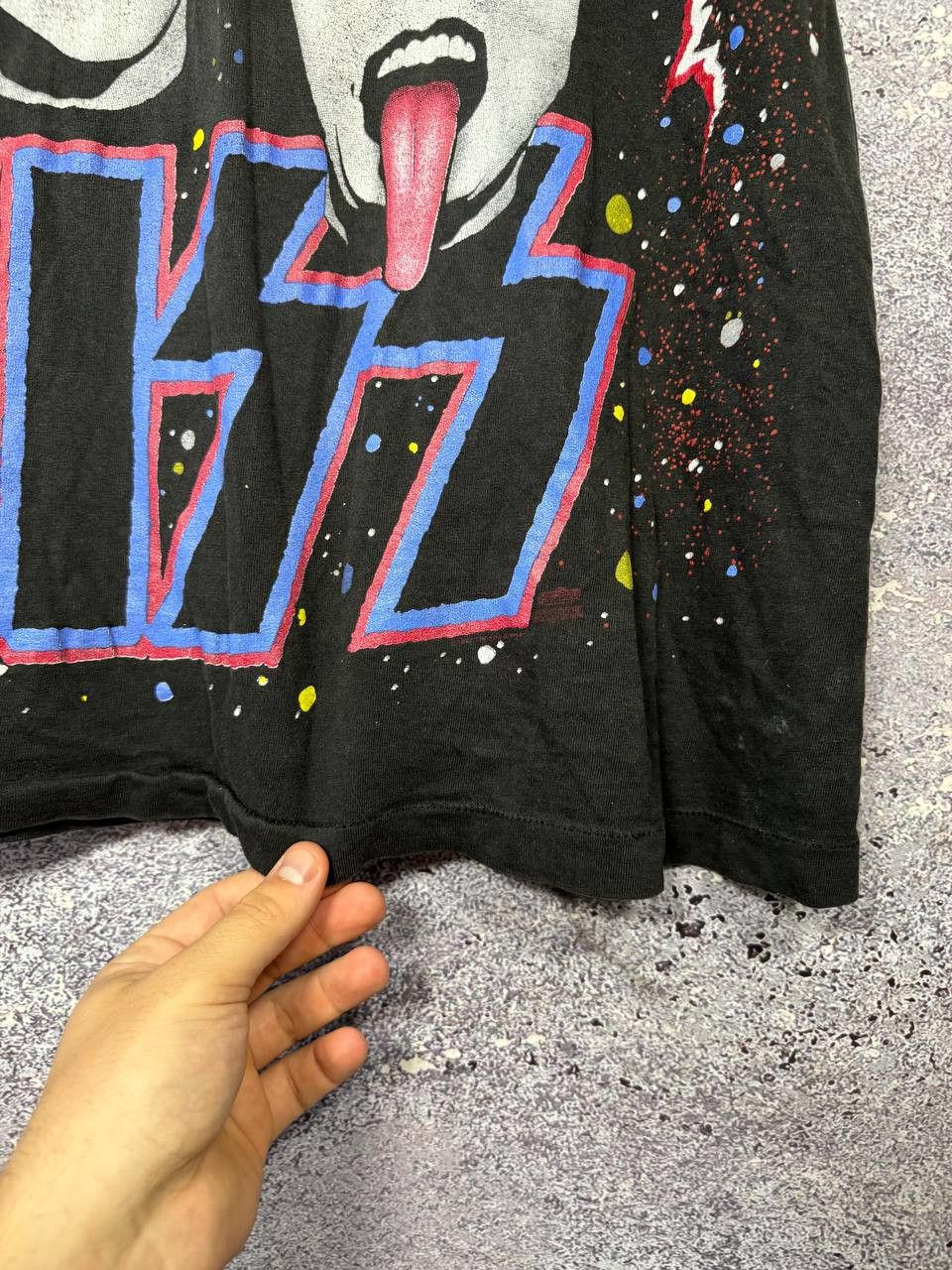 Band Tees × Hanes 1992 Vintage KISS T-Shirt Faces AOP Hanes Winterland Concert Size US L / EU 52-54 / 3 - 21 Thumbnail