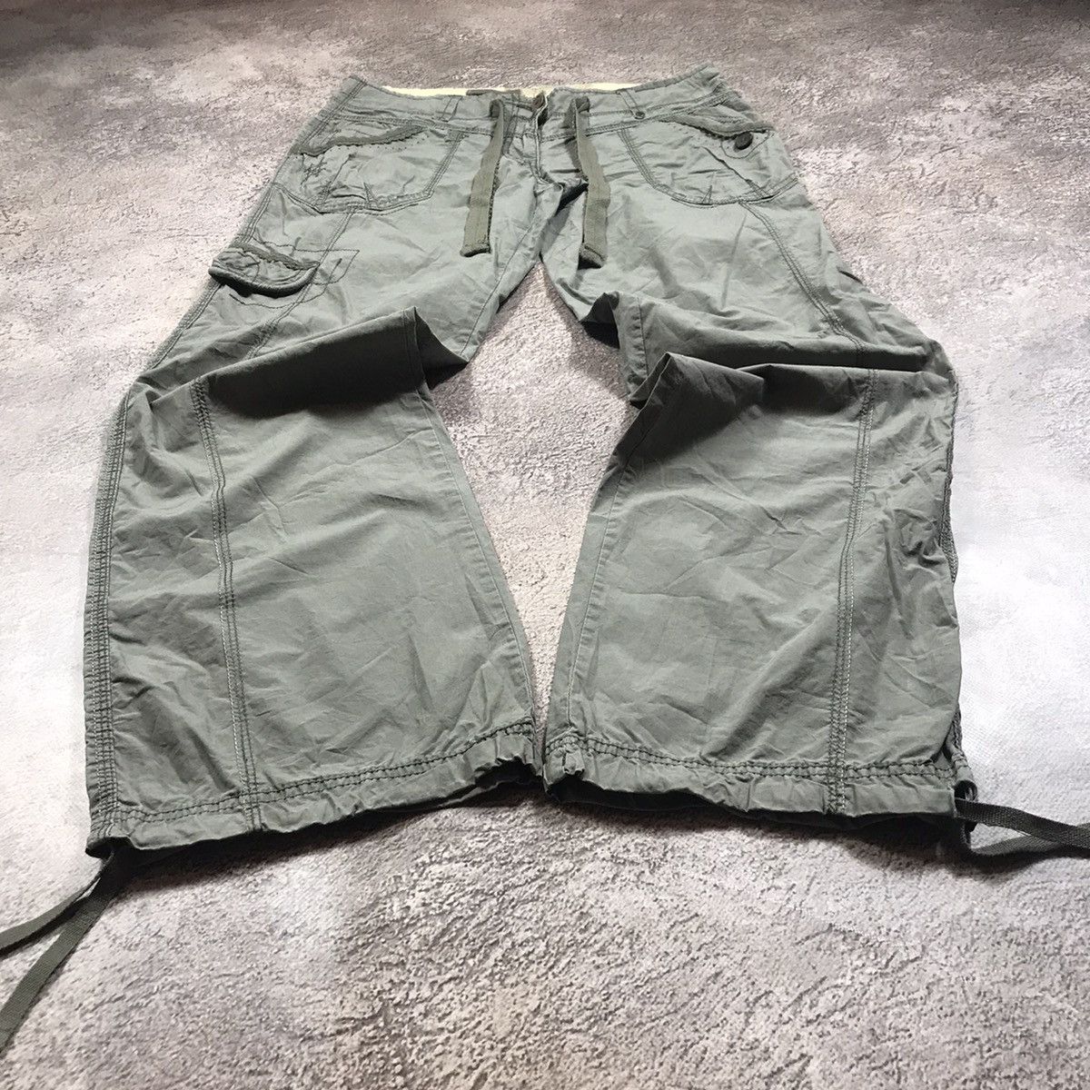 Vintage Vintage Y2K Baggy Cargo Pants Distressed Tactical Grunge 29 Size 29" - 1 Thumbnail