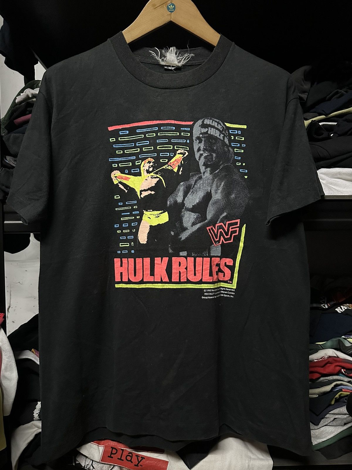Vintage Vintage 90s Hulk Hogan Comics Titan Sports Faded Tee Size US XL / EU 56 / 4 - 1 Thumbnail