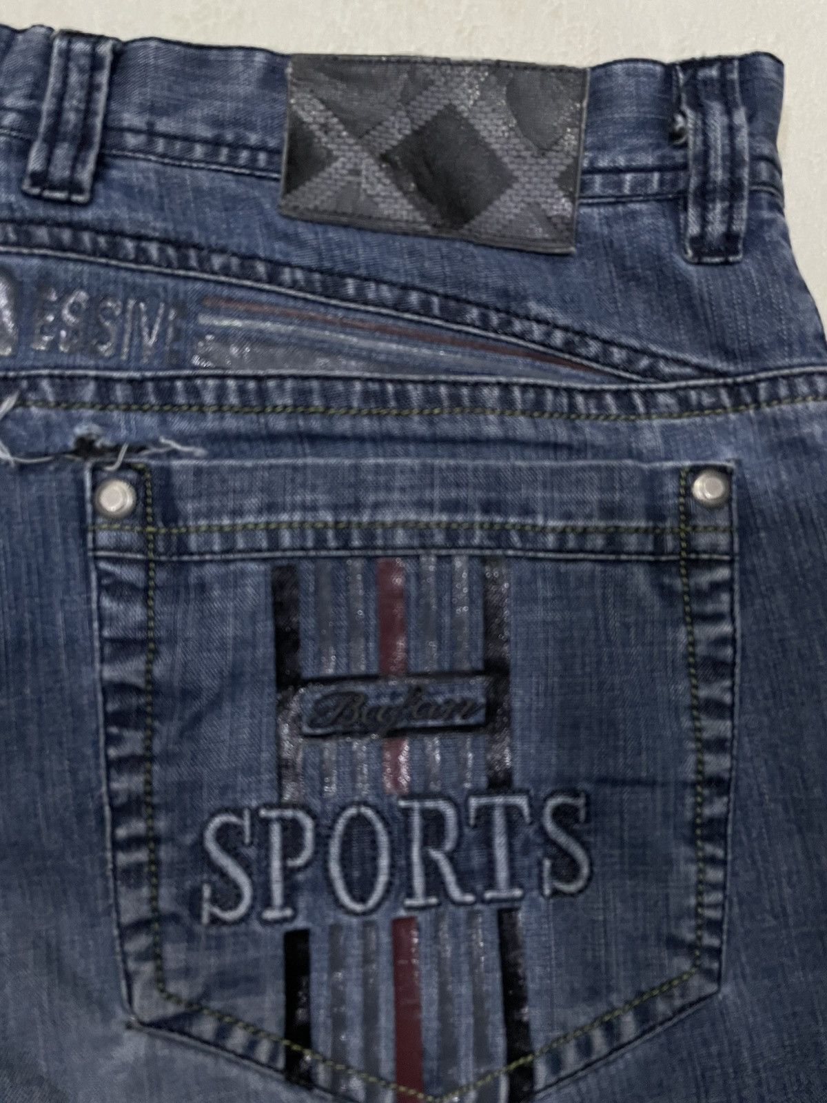 Vintage Vintage Japanese Brand Faded Distress Denim Jeans Size US 35 - 18 Thumbnail