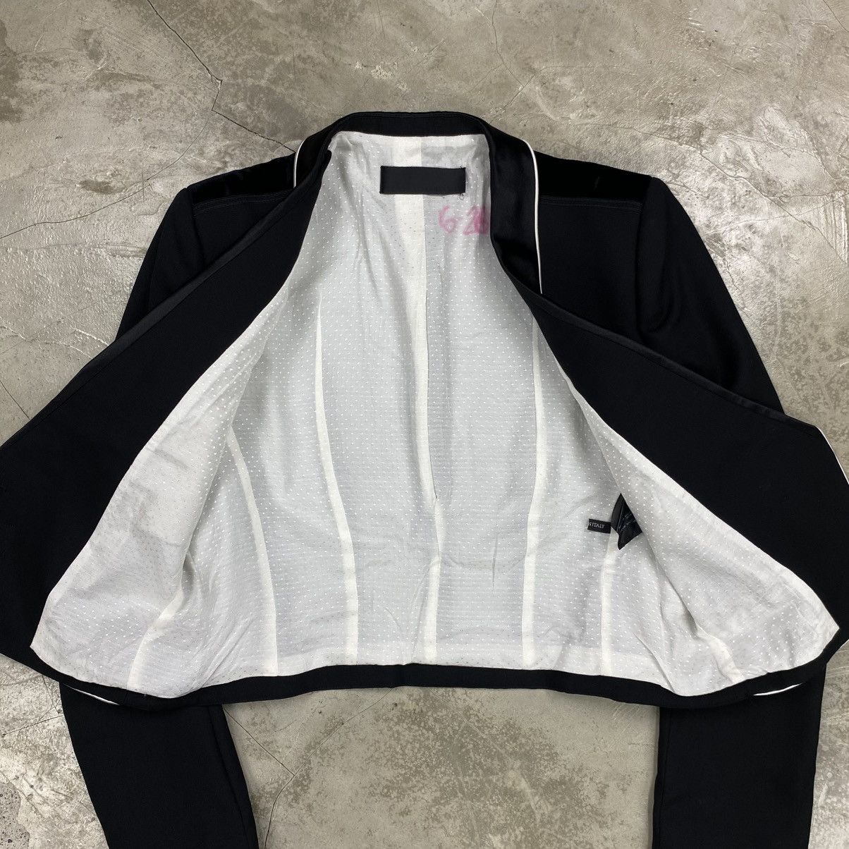 Haider Ackermann Cropped Smoking Blazer Size M / US 6-8 / IT 42-44 - 3 Thumbnail