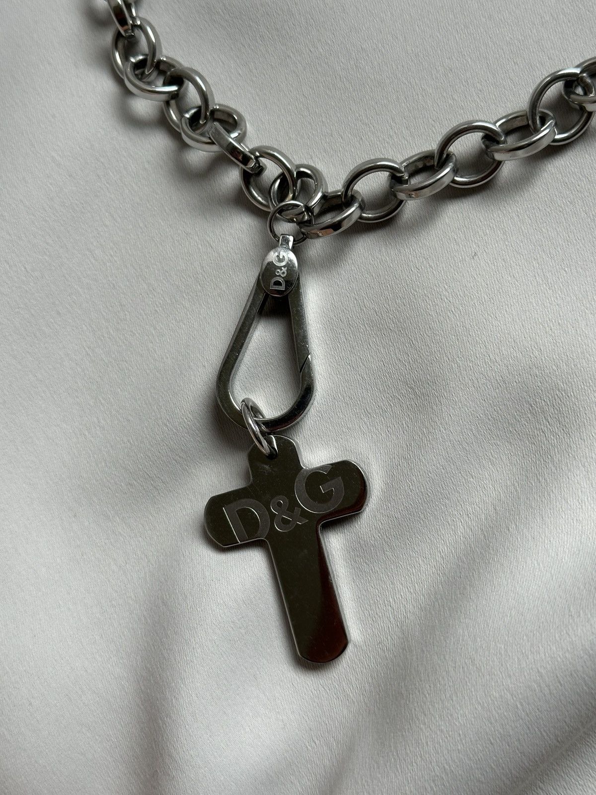 Dolce & Gabbana O0's D&G jewels Dolce and Gabbana steel cross vintage Size ONE SIZE - 10 Thumbnail