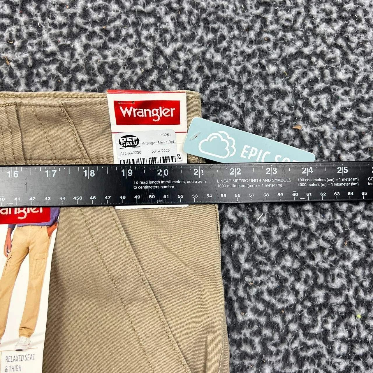 Wrangler Wrangler Cargo Pants Men 40x30 Relaxed Fit Straight Pockets Size US 40 / EU 56 - 6 Thumbnail