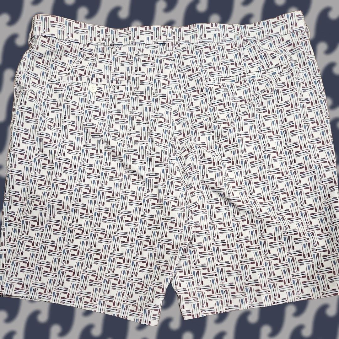 Roundtree & Yorke Roundtree & Yorke Performance Shorts Men Size 42 x 9 Flat White Paddle Print Chino Regular Fit Polyester Elastane White 9 in Inseam Mens Size US 42 / EU 58 - 1 Thumbnail