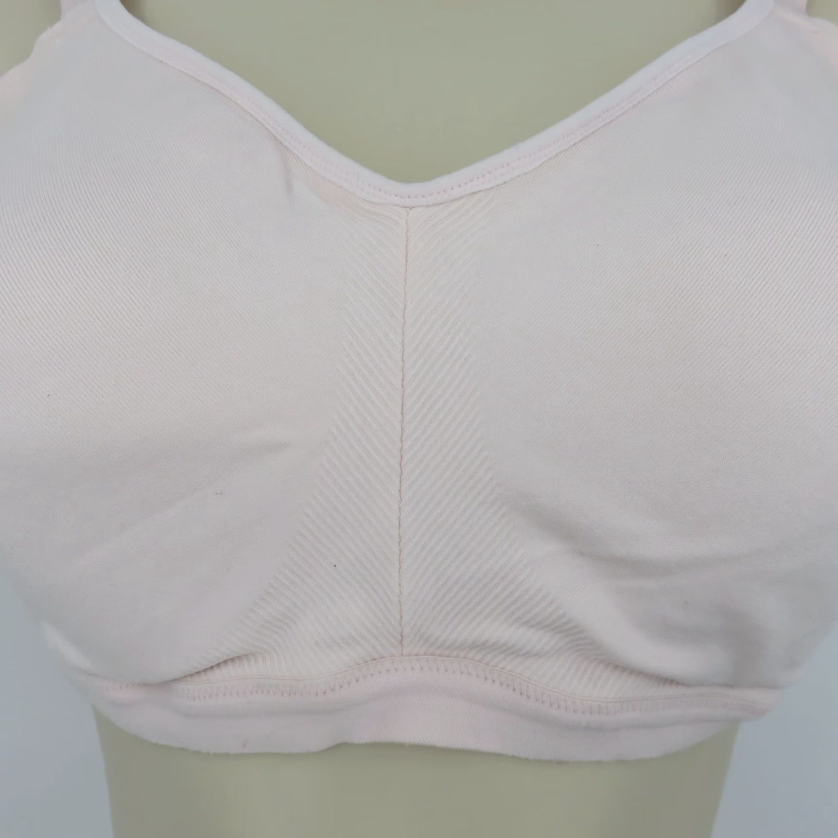 Vintage Olga Bra XL Women Wireless Seamless Smoothing Easy Does It Pink T-Shirt Bra Size ONE SIZE - 4 Thumbnail