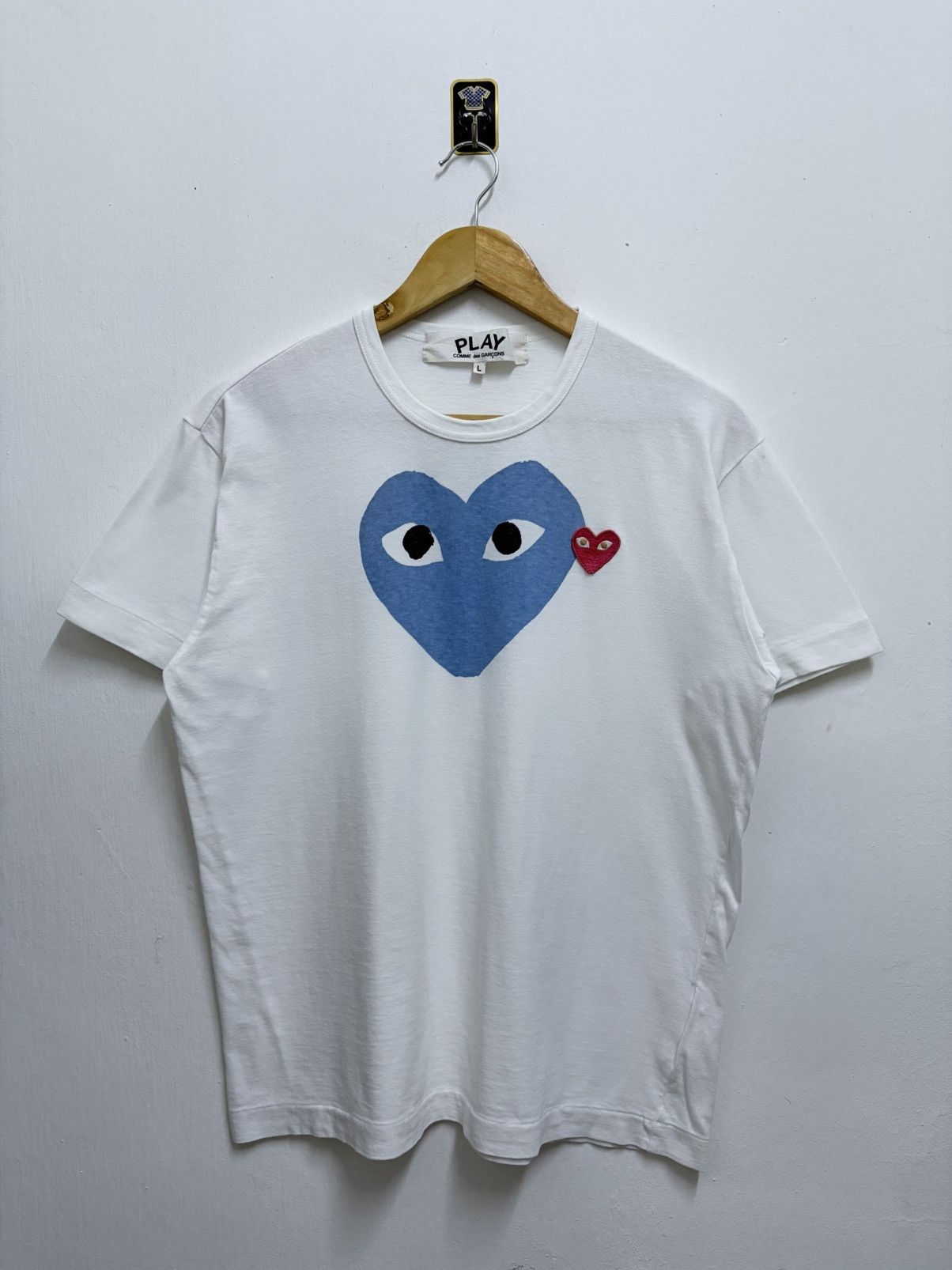 Comme des Garcons PLAY AD2017 Comme des Garcons PLAY Soft Blue Heart Logo T-Shirt Size US M / EU 48-50 / 2 - 1 Thumbnail