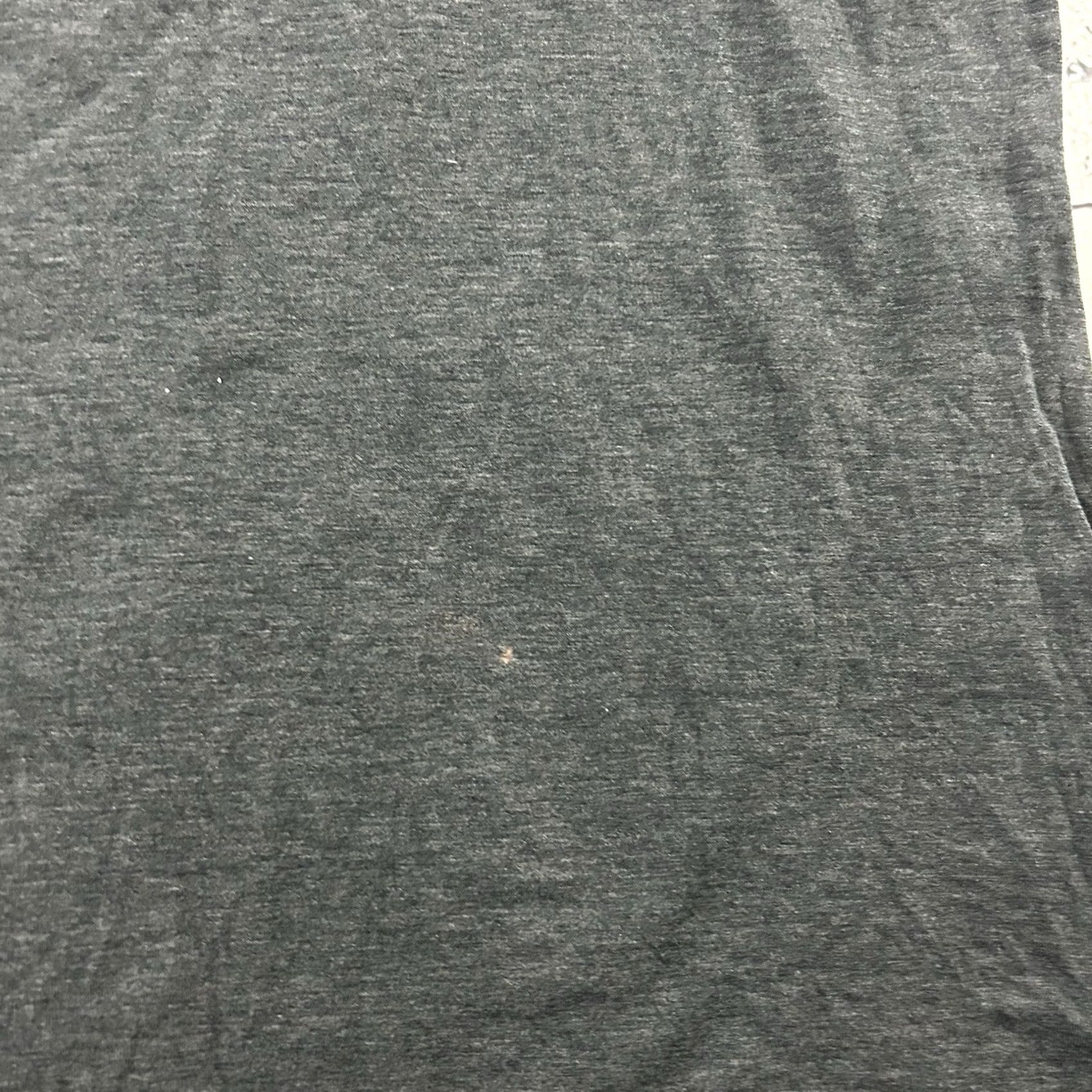 Lululemon Lululemon Short Sleeve T-Shirt V-Neck Men Large Gray Shirt Men L V-Neck Activewear Short Sleeve T-Shirt Gray Size US L / EU 52-54 / 3 - 2 Thumbnail