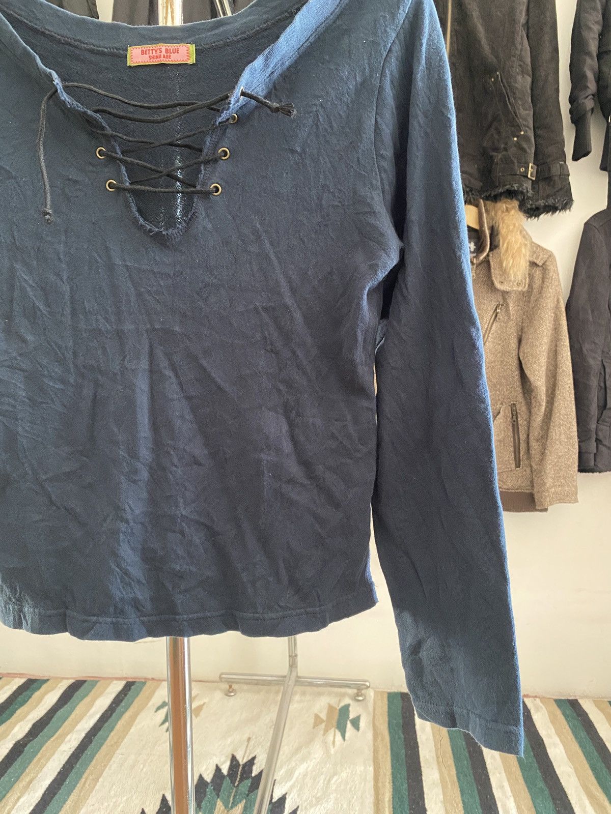 Japanese Brand Betty's Blue by Shinji Abe Cropped Womens T-Shirt Size M / US 6-8 / IT 42-44 - 3 Thumbnail